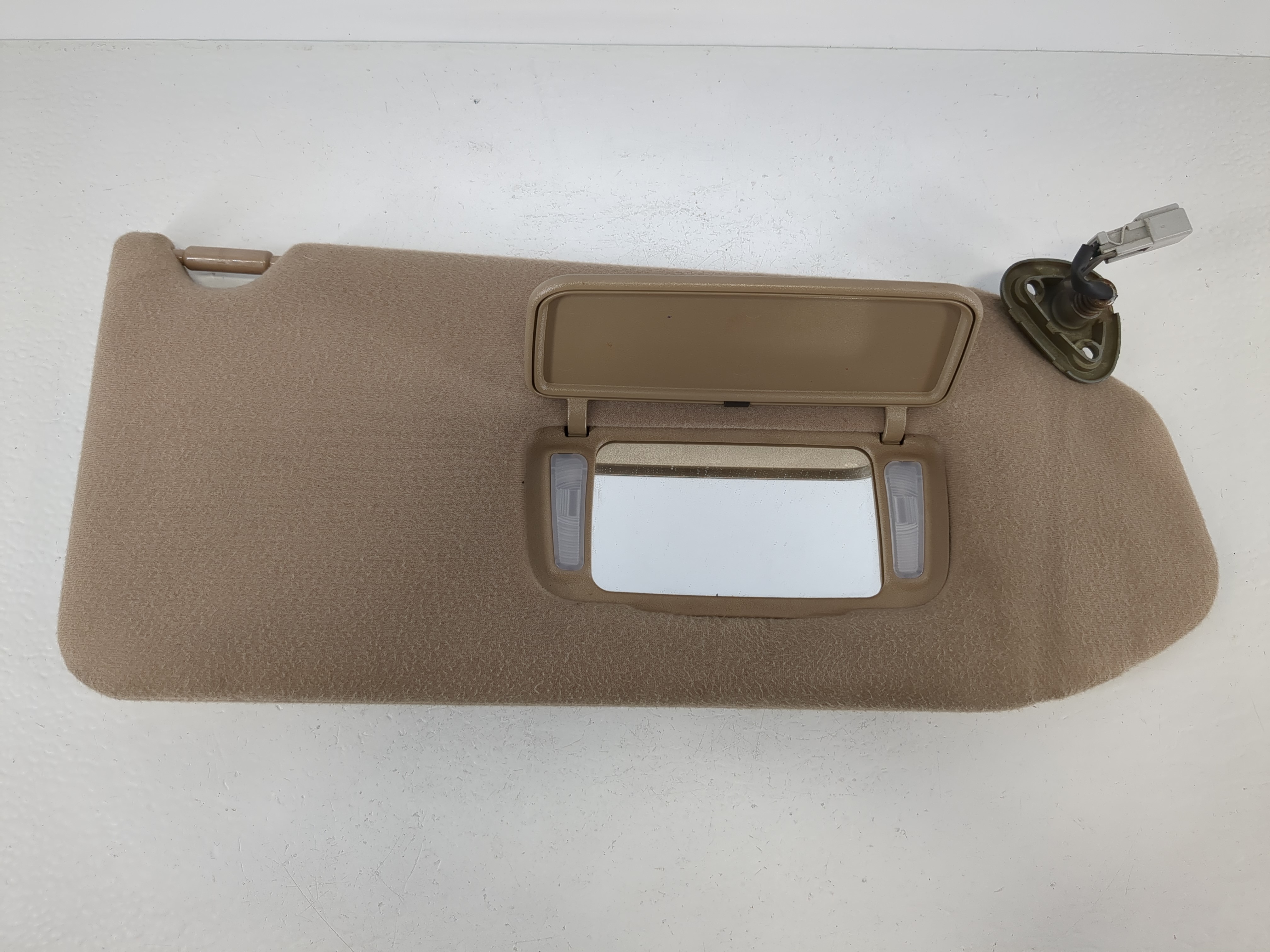 2003-2004 Honda Pilot Passenger Sun Visor Mirror Right Sunvisor 1094919 - Oemusedautoparts1.com