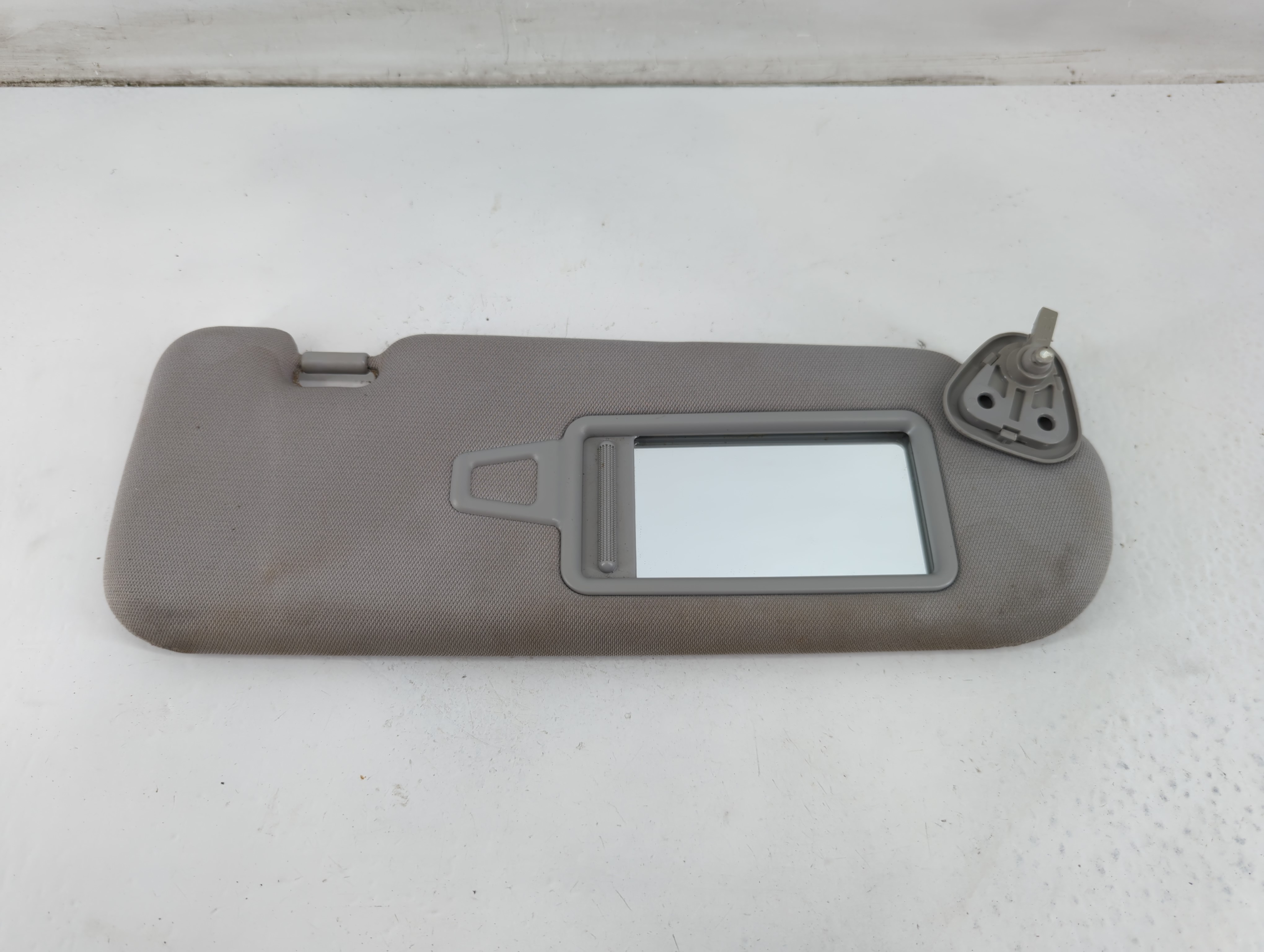 2011-2015 Hyundai Sonata Passenger Sun Visor Mirror Right Sunvisor Grey 1094927 - Oemusedautoparts1.com
