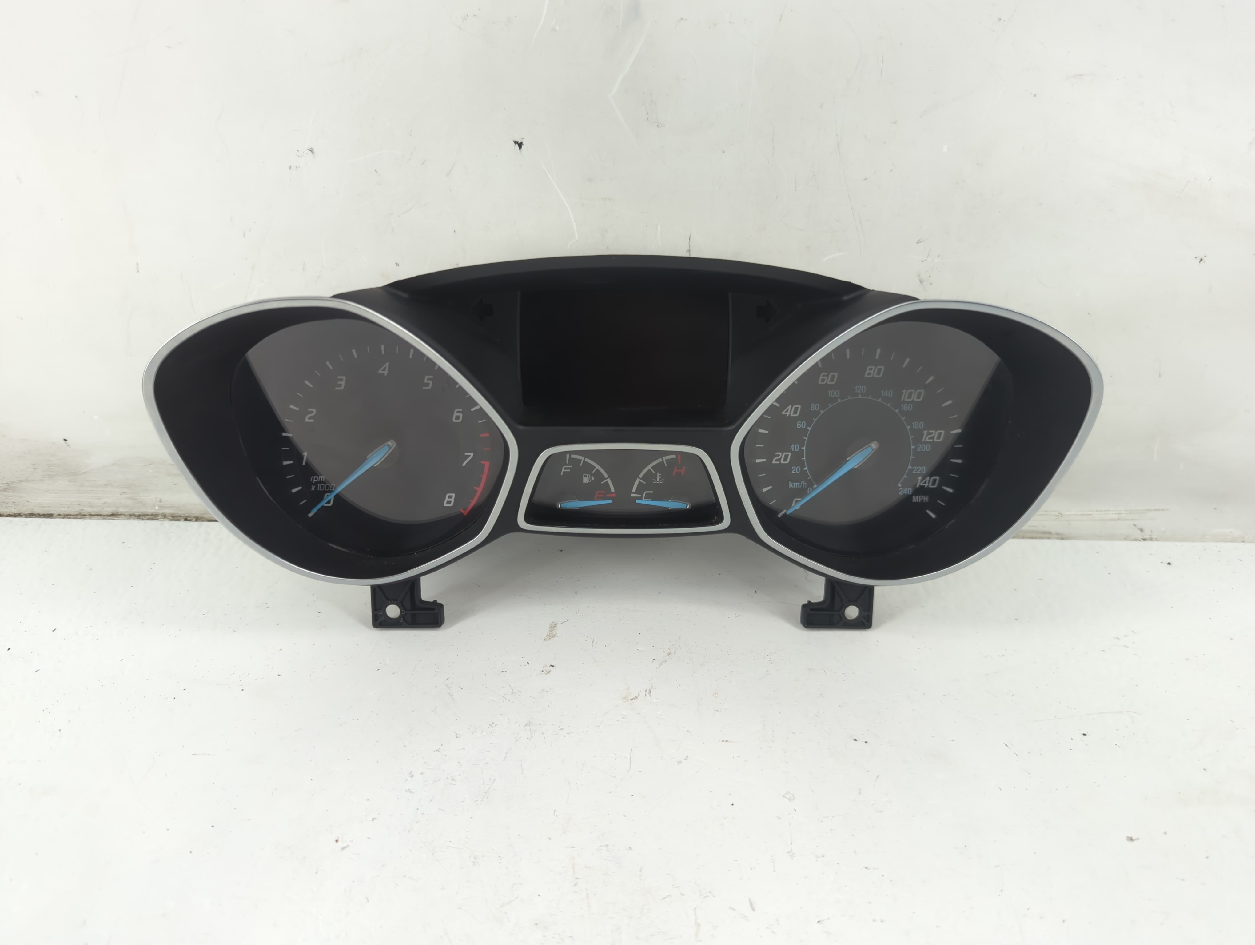 2014-2015 Ford Escape Speedometer Instrument Cluster Gauges 5dtj09750b 1094939 - Oemusedautoparts1.com