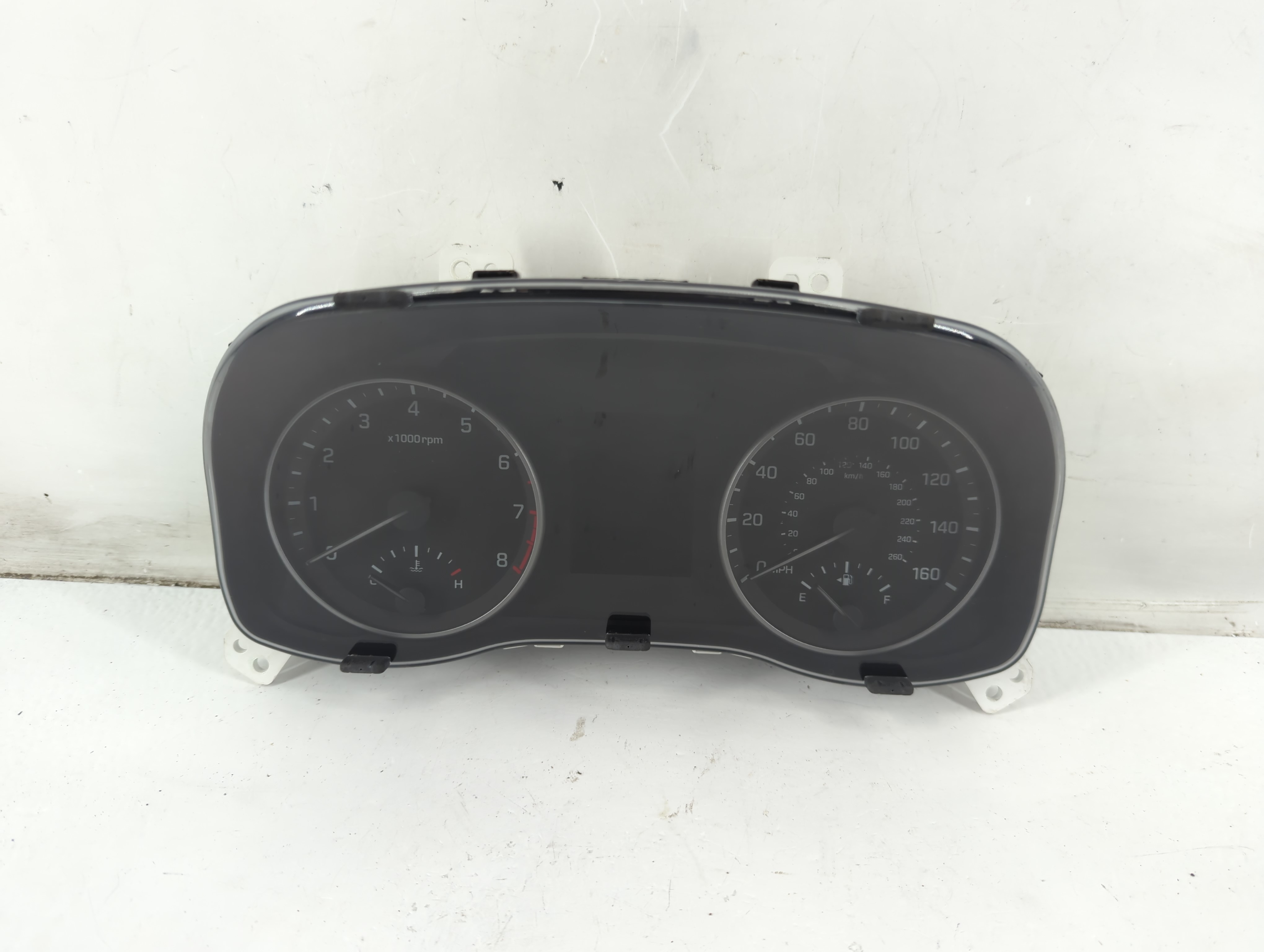 Picture of 2017-2018 Hyundai Elantra Speedometer Instrument Cluster Gauges 1094941