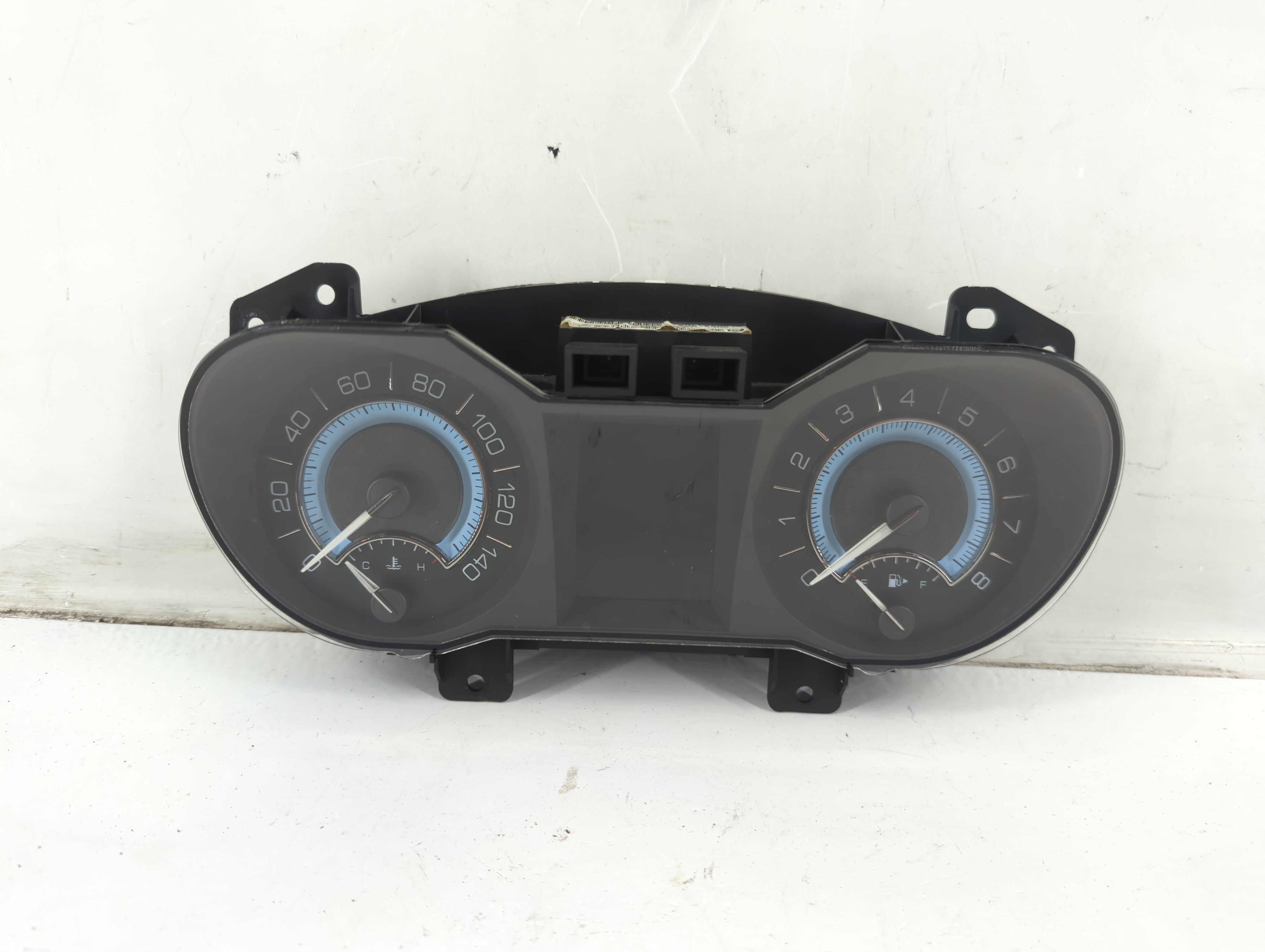 2010-2010 Buick Lacrosse Speedometer Instrument Cluster Gauges 1094945 - Oemusedautoparts1.com