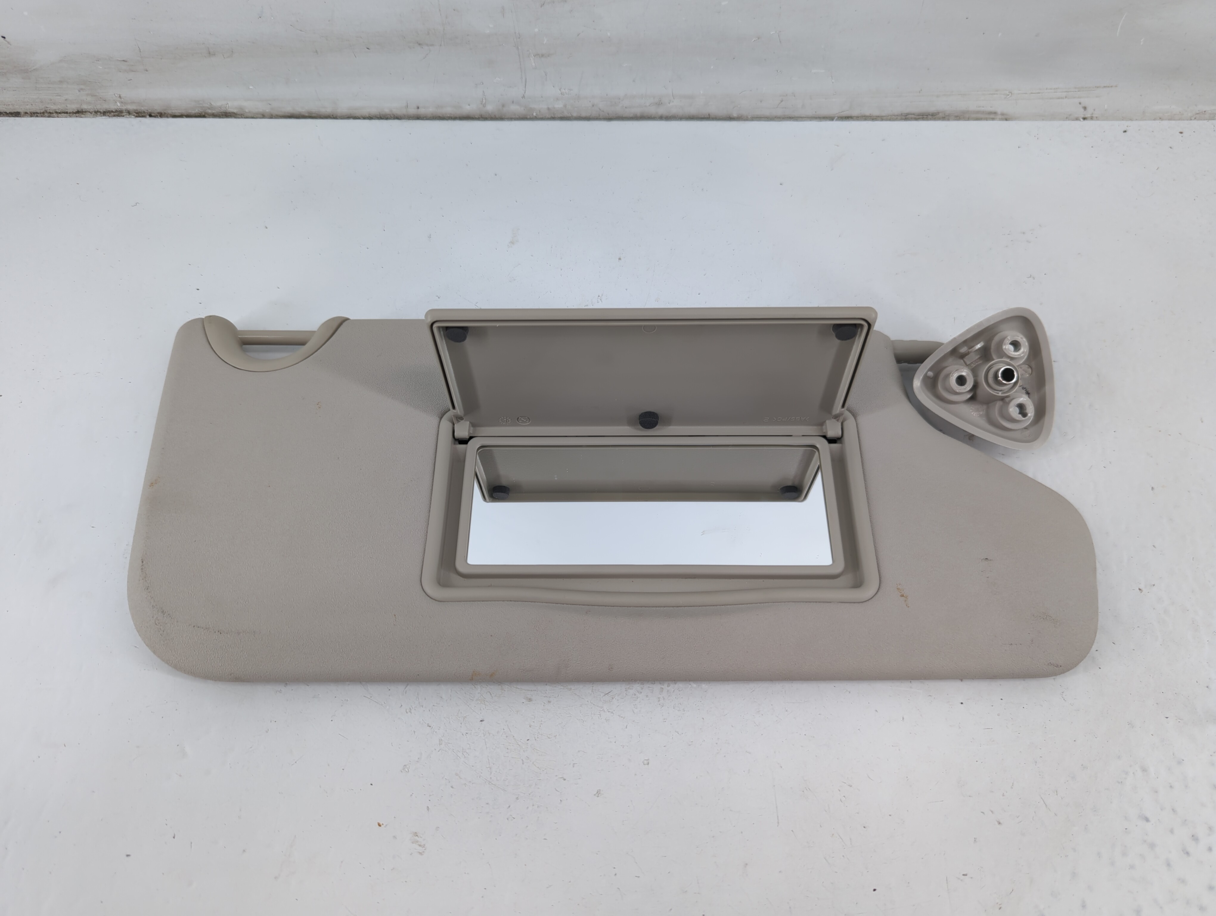 2018 Dodge Journey Passenger Sun Visor Mirror Right Sunvisor Light Gray 1094985 - Oemusedautoparts1.com
