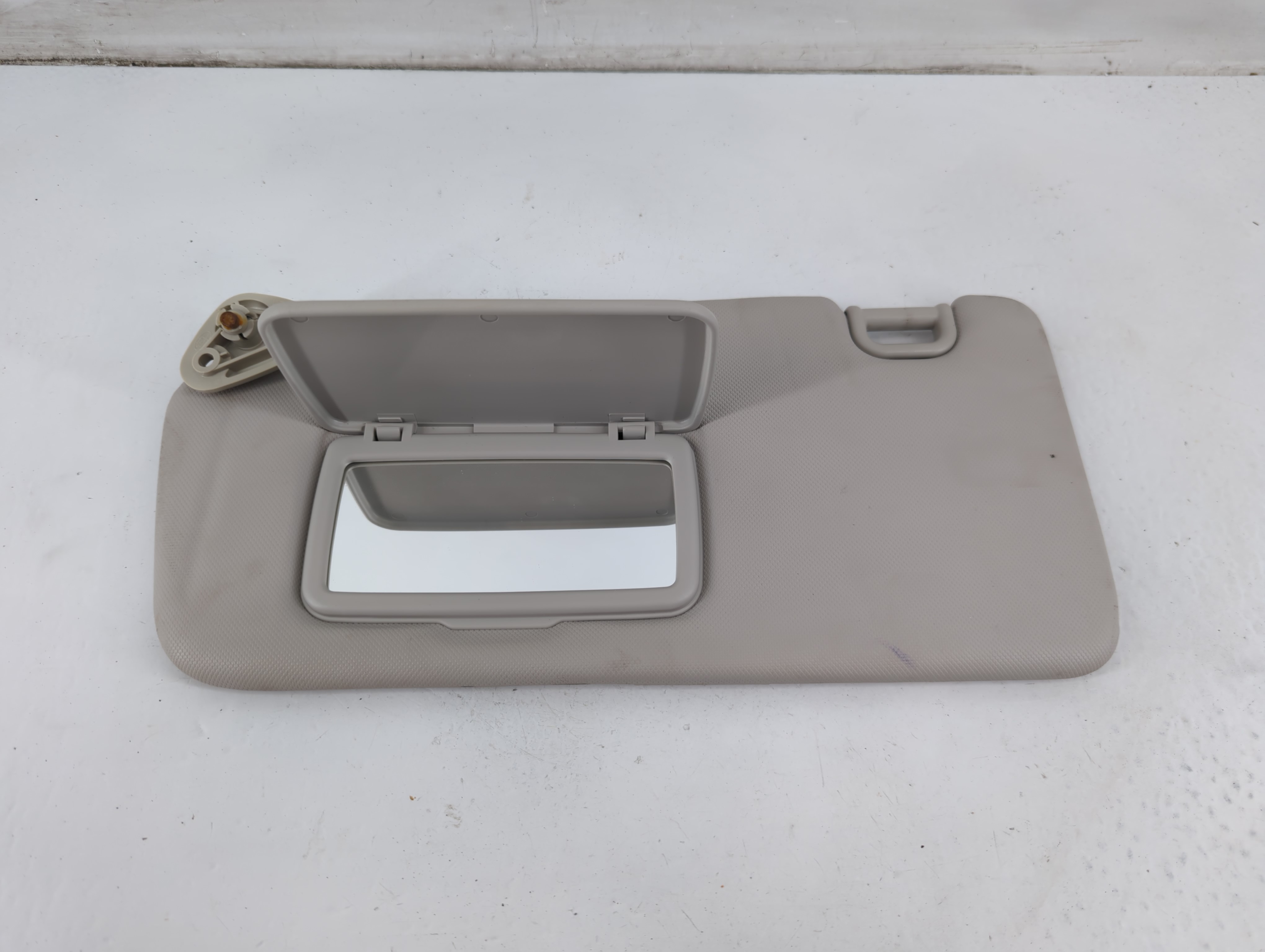 2012-2014 Subaru Impreza Driver Sun Visor Mirror Left Sunvisor 1094998 - Oemusedautoparts1.com