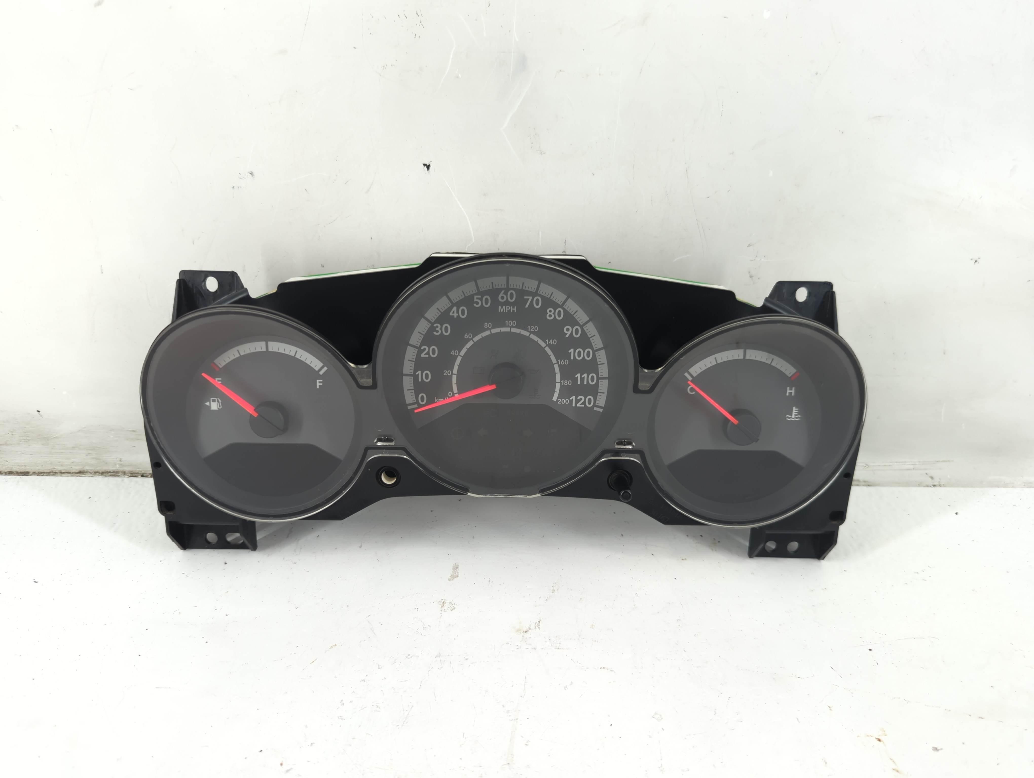2011-2012 Dodge Caliber Speedometer Instrument Cluster Gauges 1095011 - Oemusedautoparts1.com