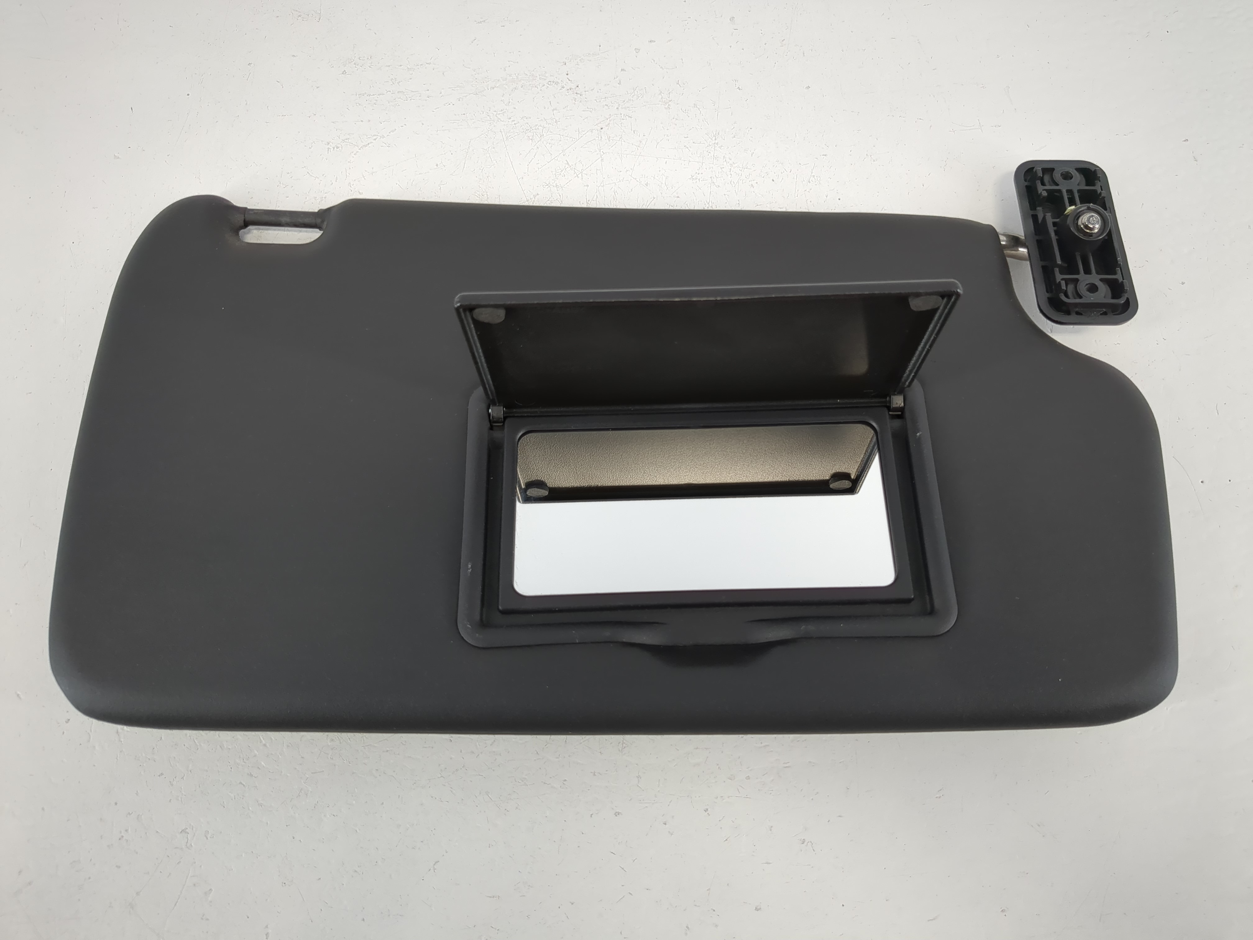2014-2019 Ford Fiesta Passenger Sun Visor Mirror Right Sunvisor Black 1095036 - Oemusedautoparts1.com