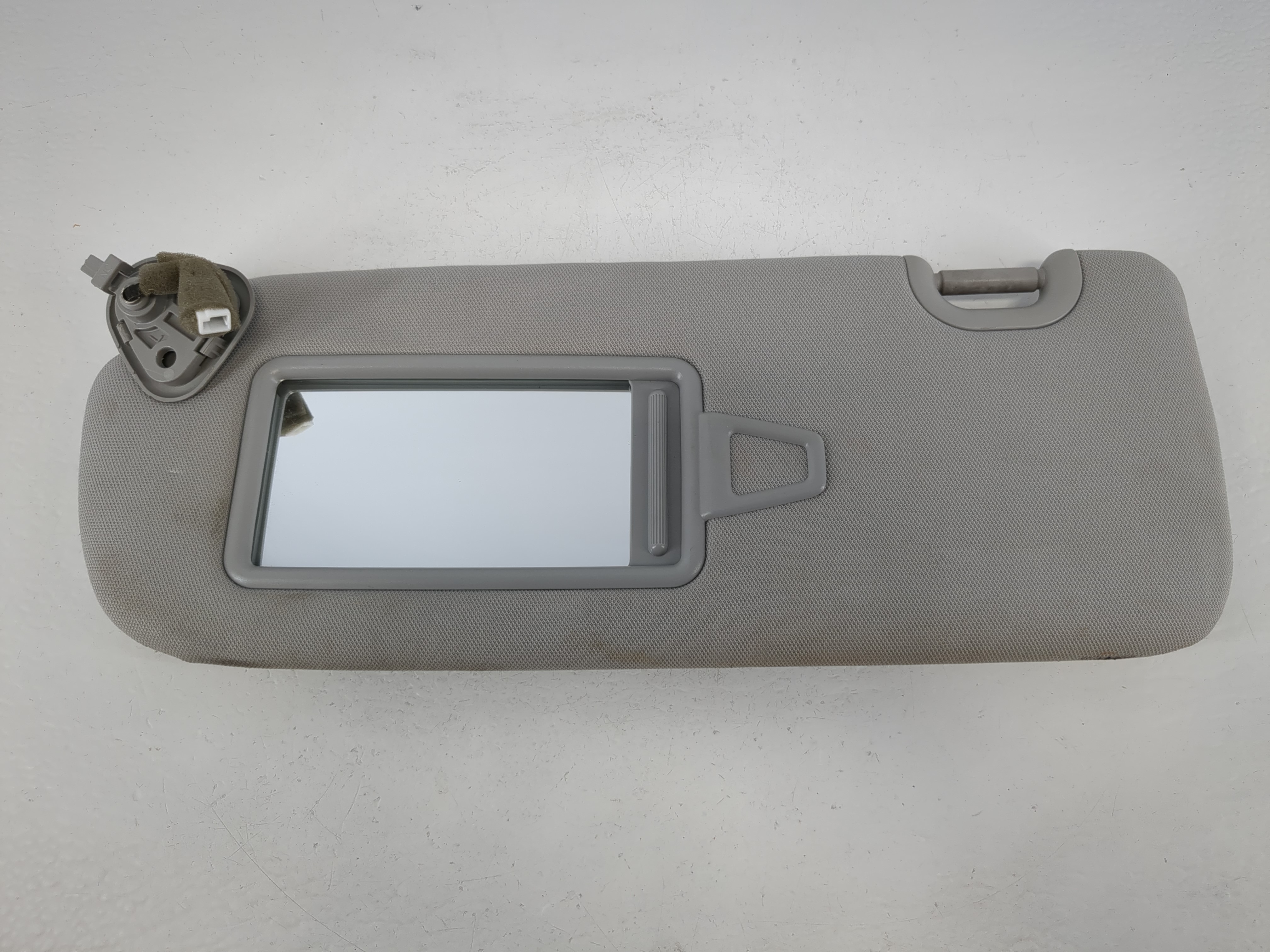 Picture of Hyundai Santa Fe Sport Driver Sun Visor Mirror Left Sunvisor Grey 1095040