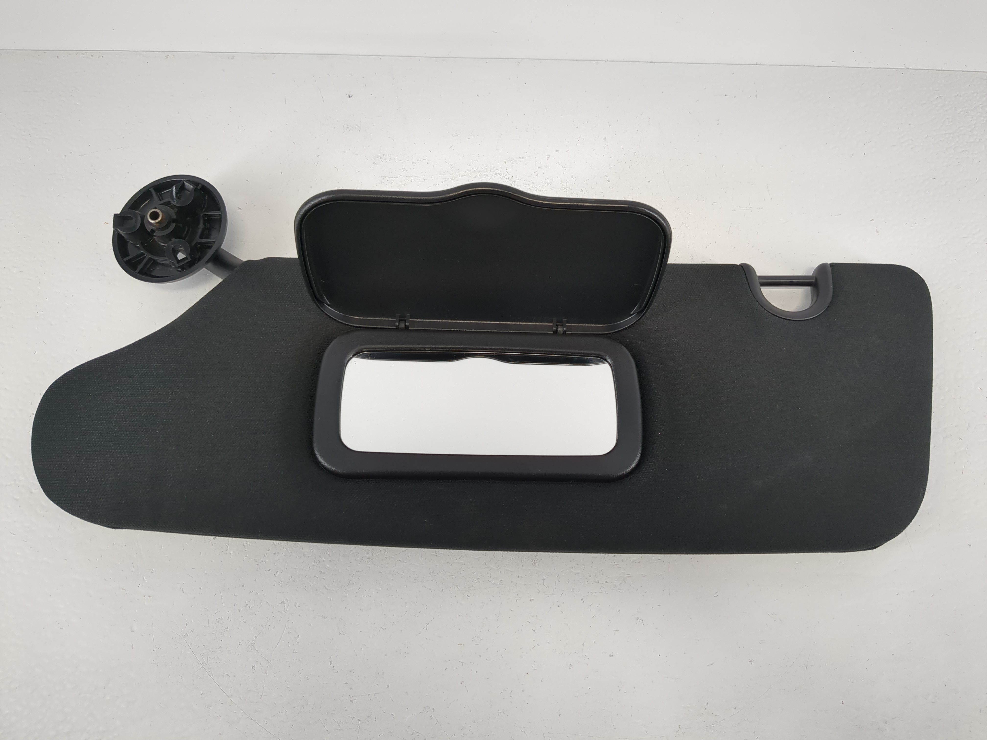 Picture of Dodge Caravan Driver Sun Visor Mirror Left Sunvisor Black 1095043