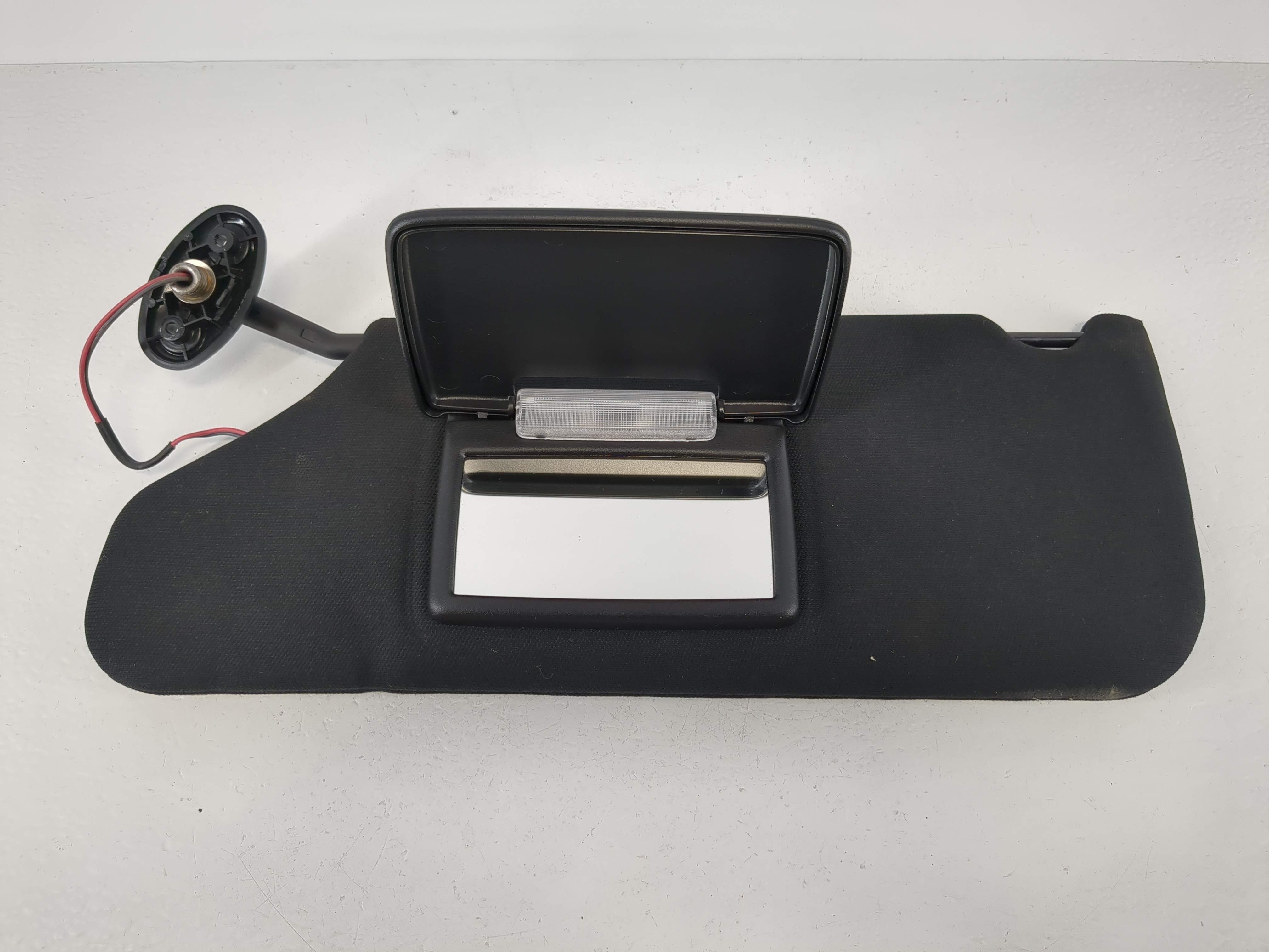 2011-2014 Chrysler 200 Driver Sun Visor Mirror Left Sunvisor Black 1095045 - Oemusedautoparts1.com