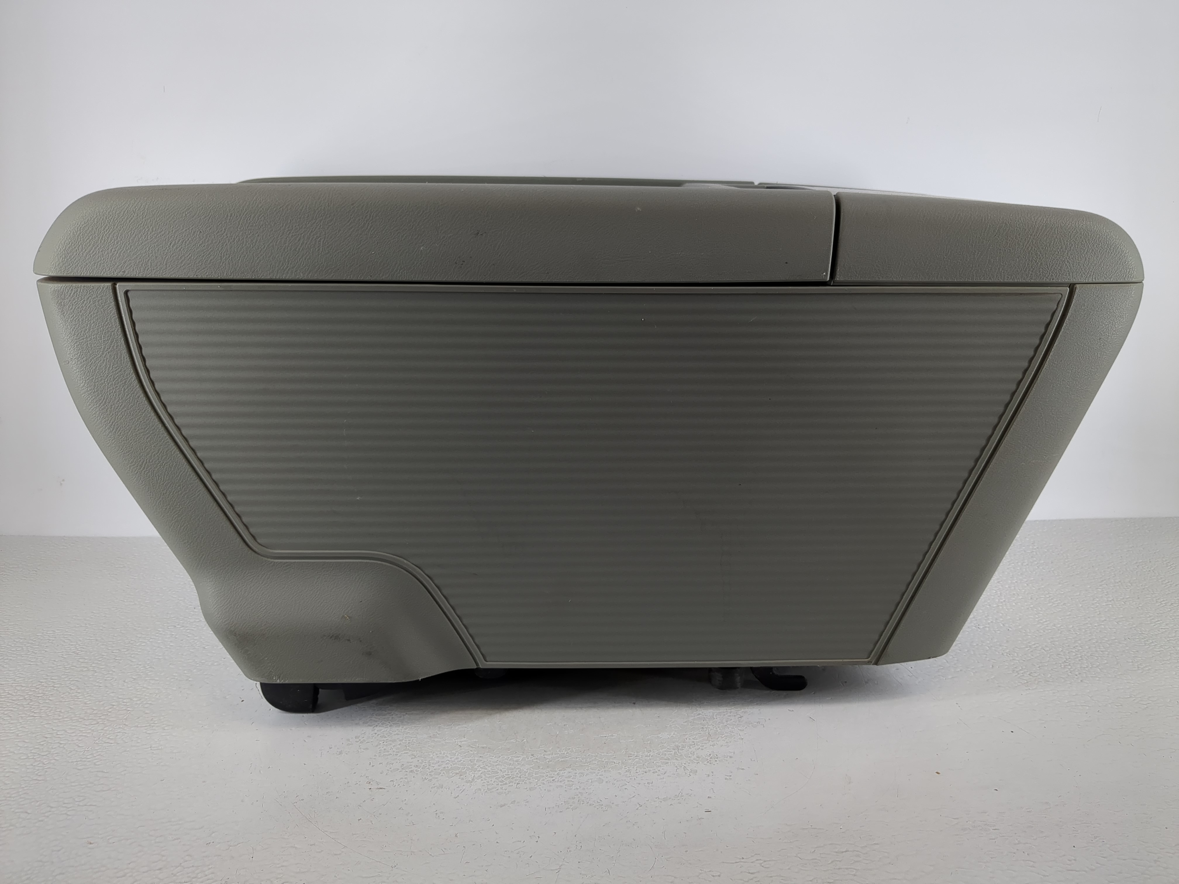Picture of 2005-2010 Honda Odyssey Center Console Armrest Cover Lid Grey 1095048