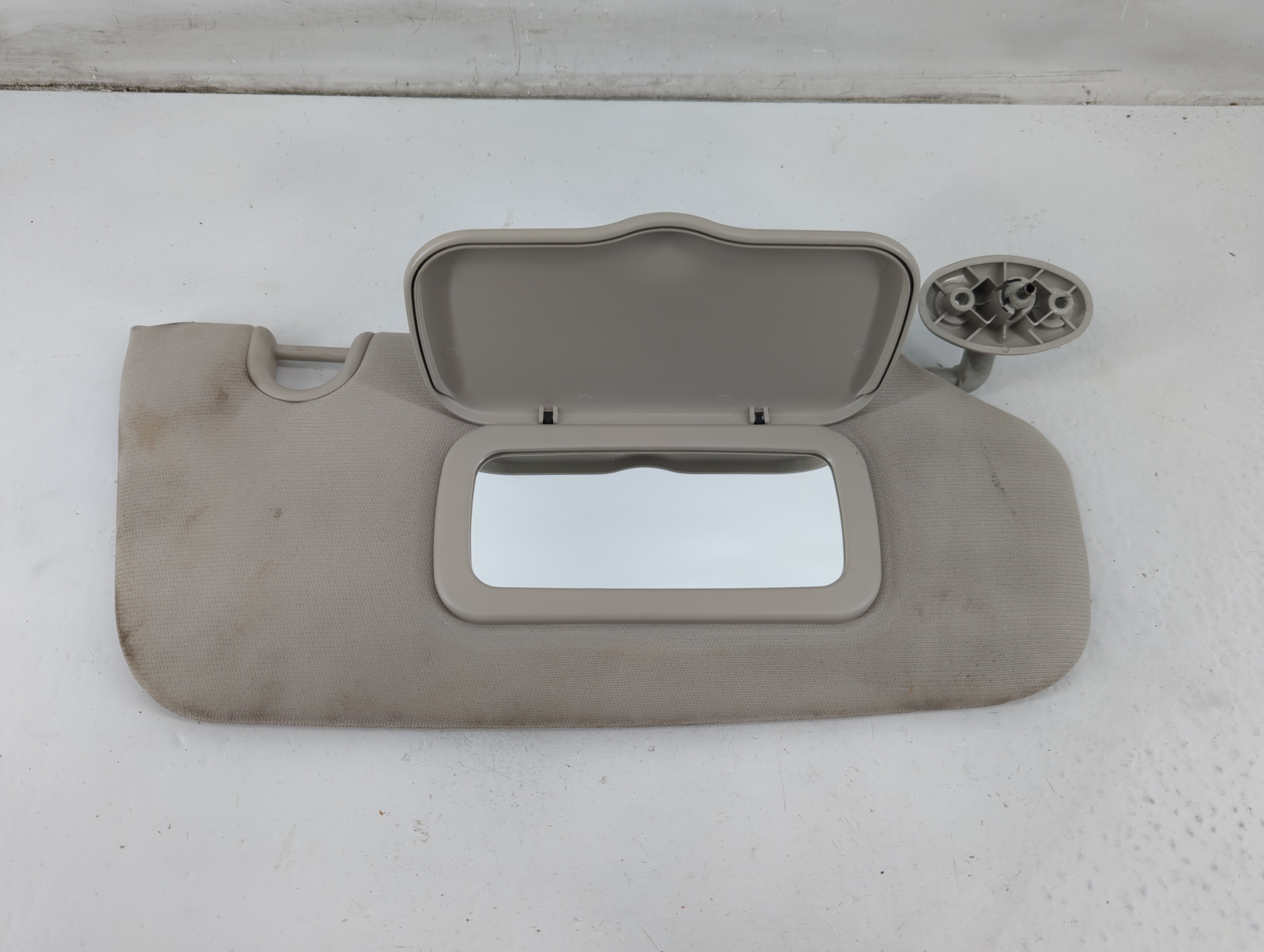 2010-2017 Jeep Compass Passenger Sun Visor Mirror Right Sunvisor 1095061 - Oemusedautoparts1.com