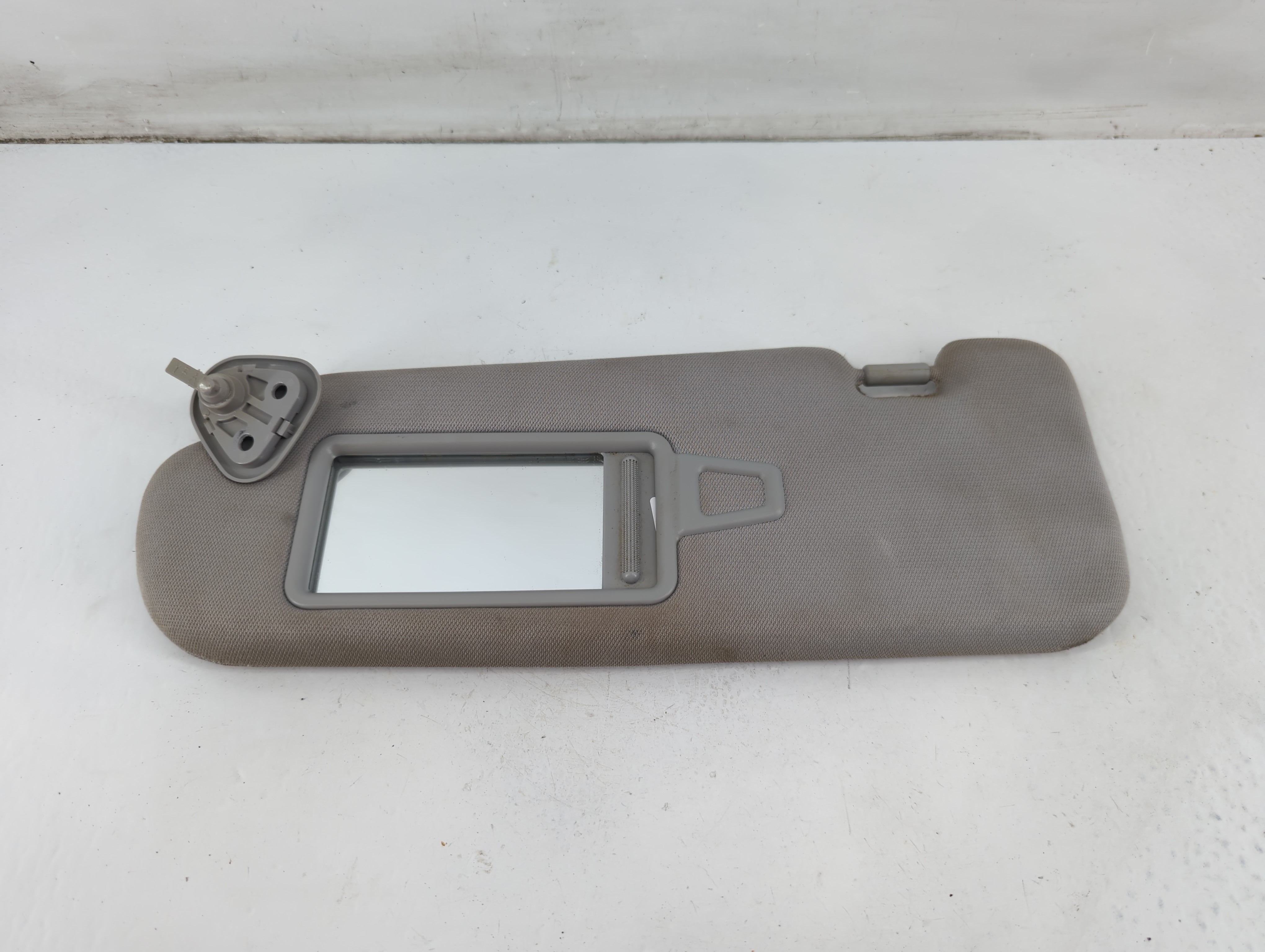 2011-2015 Hyundai Sonata Driver Sun Visor Mirror Left Sunvisor Grey 1095064 - Oemusedautoparts1.com