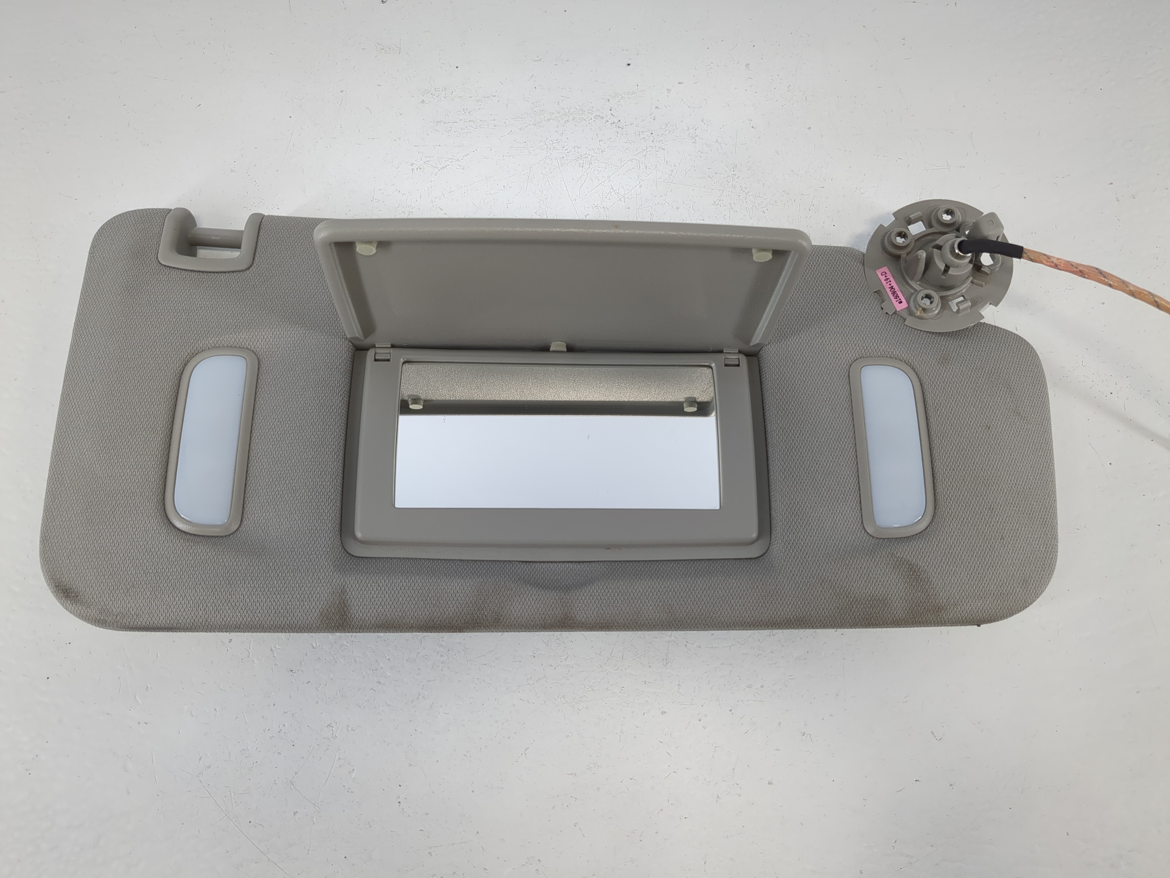 Picture of 2010-2017 Chevrolet Equinox Passenger Sun Visor Mirror Right Sunvisor 1095080