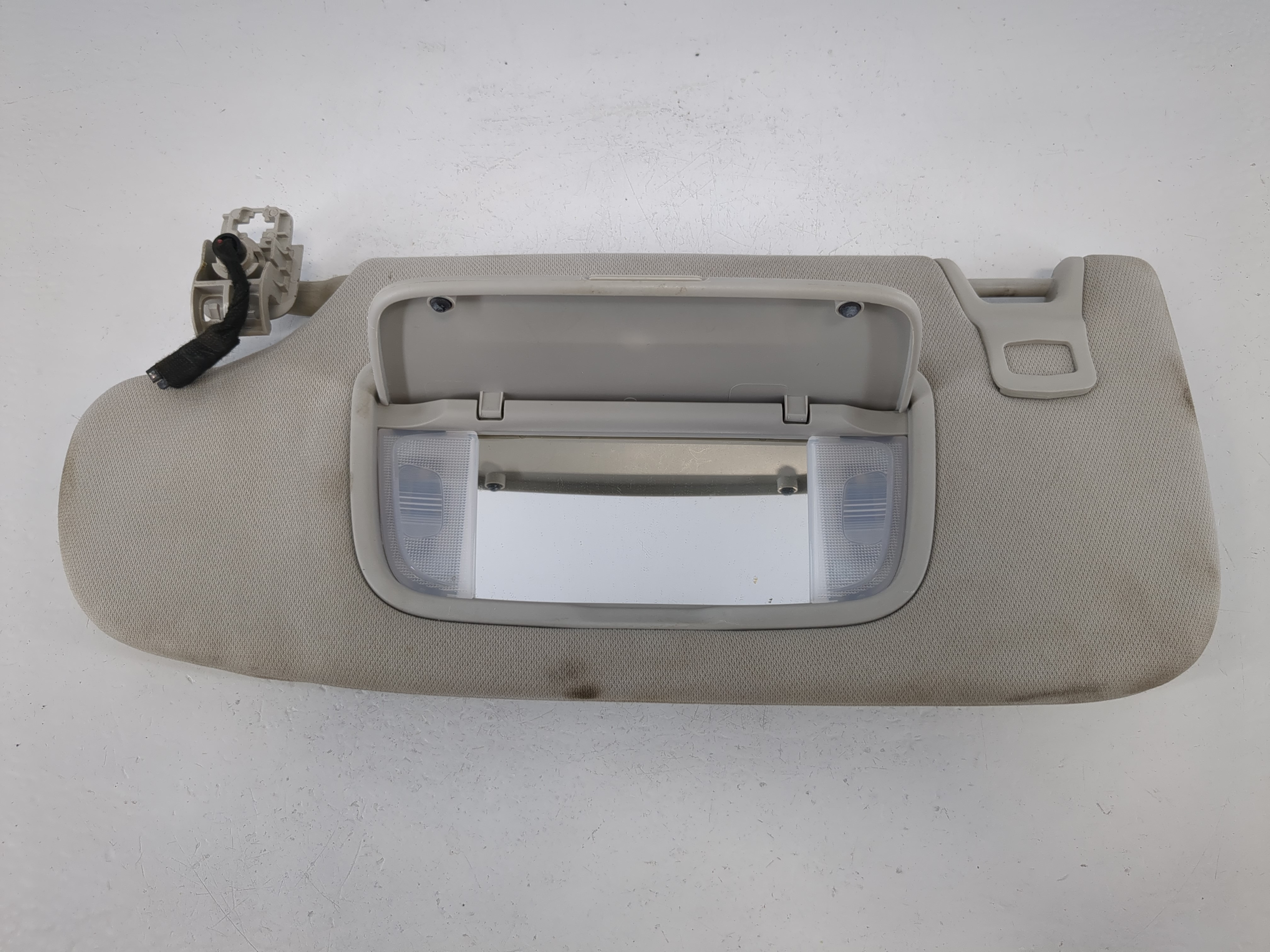 2013-2014 Ford Fusion Driver Sun Visor Mirror Left Sunvisor Grey 1095085 - Oemusedautoparts1.com