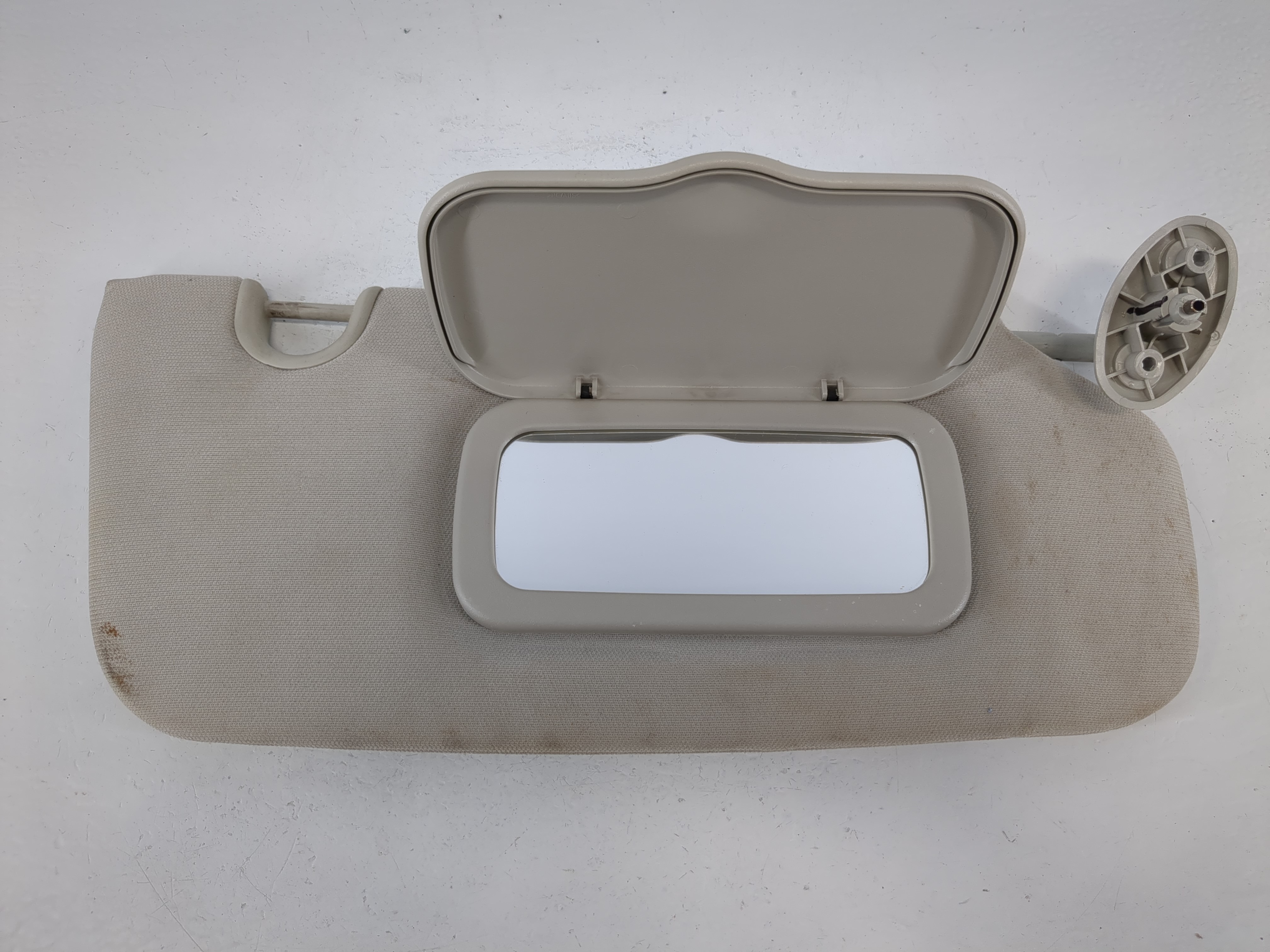 2010-2017 Jeep Patriot Passenger Sun Visor Mirror Right Sunvisor Grey 1095088 - Oemusedautoparts1.com