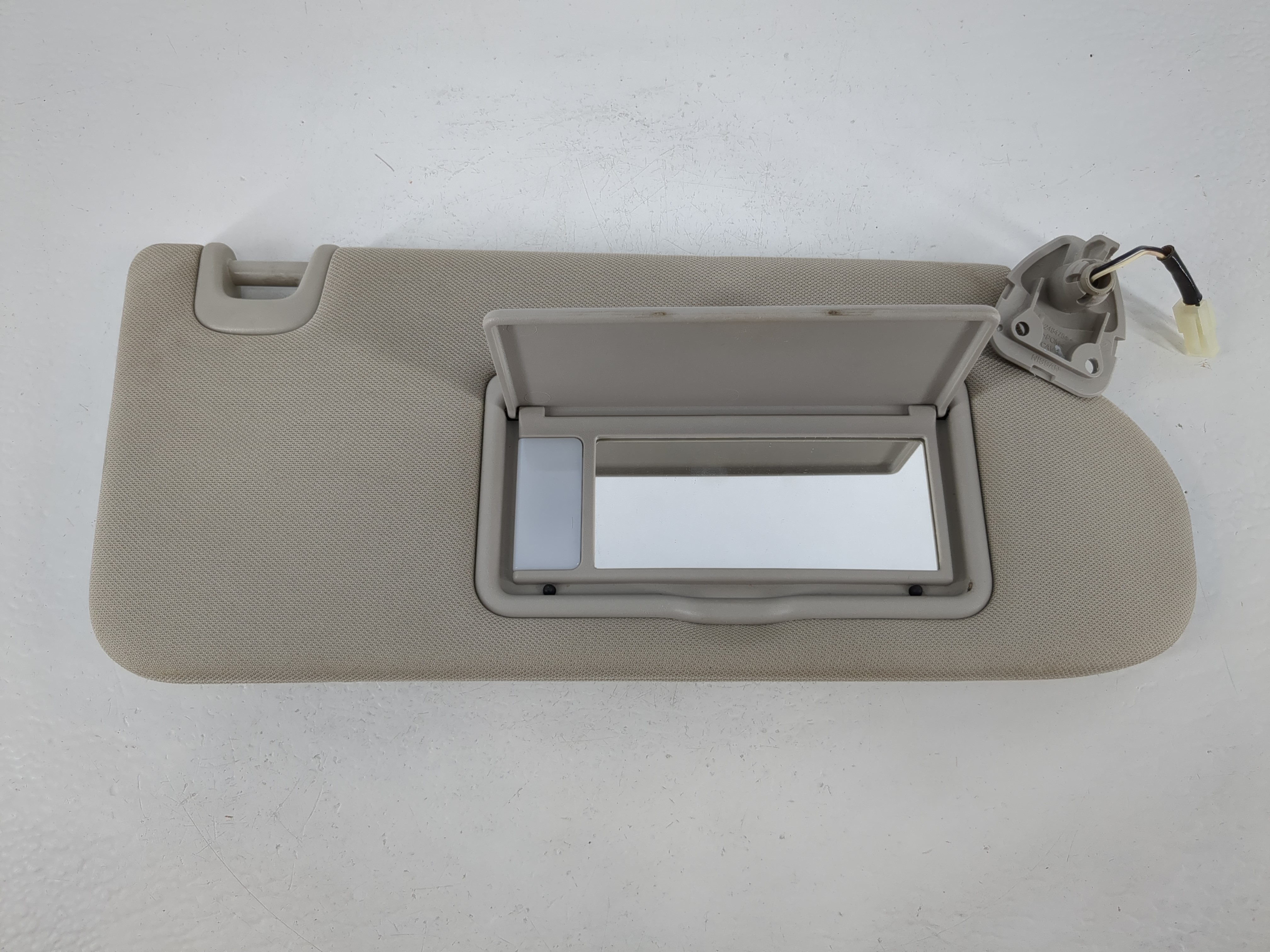 2015-2018 Nissan Murano Passenger Sun Visor Mirror Right Sunvisor Grey 1095102 - Oemusedautoparts1.com