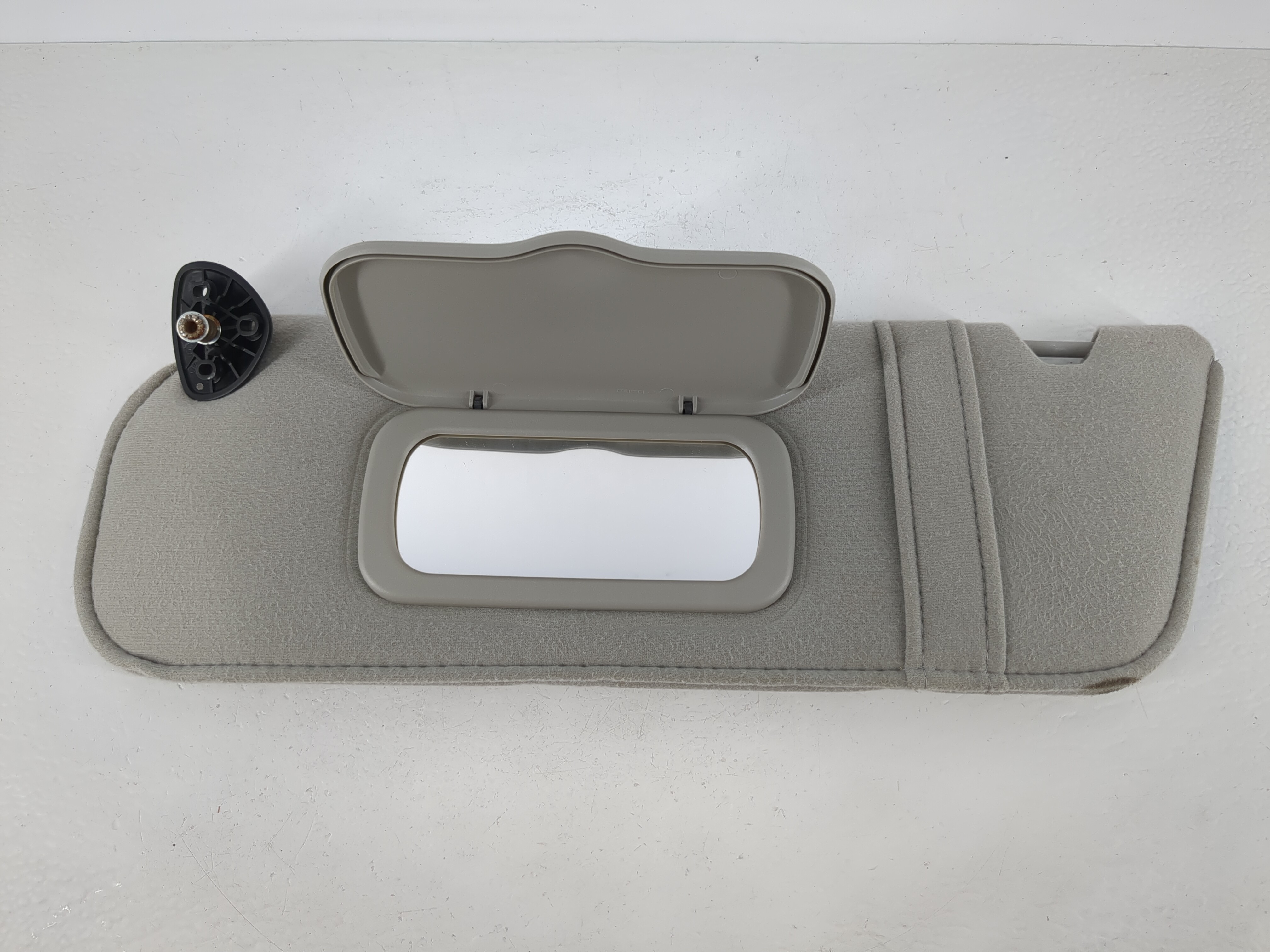 Ford Explorer Driver Sun Visor Mirror Left Sunvisor Gray 1095111 - Oemusedautoparts1.com