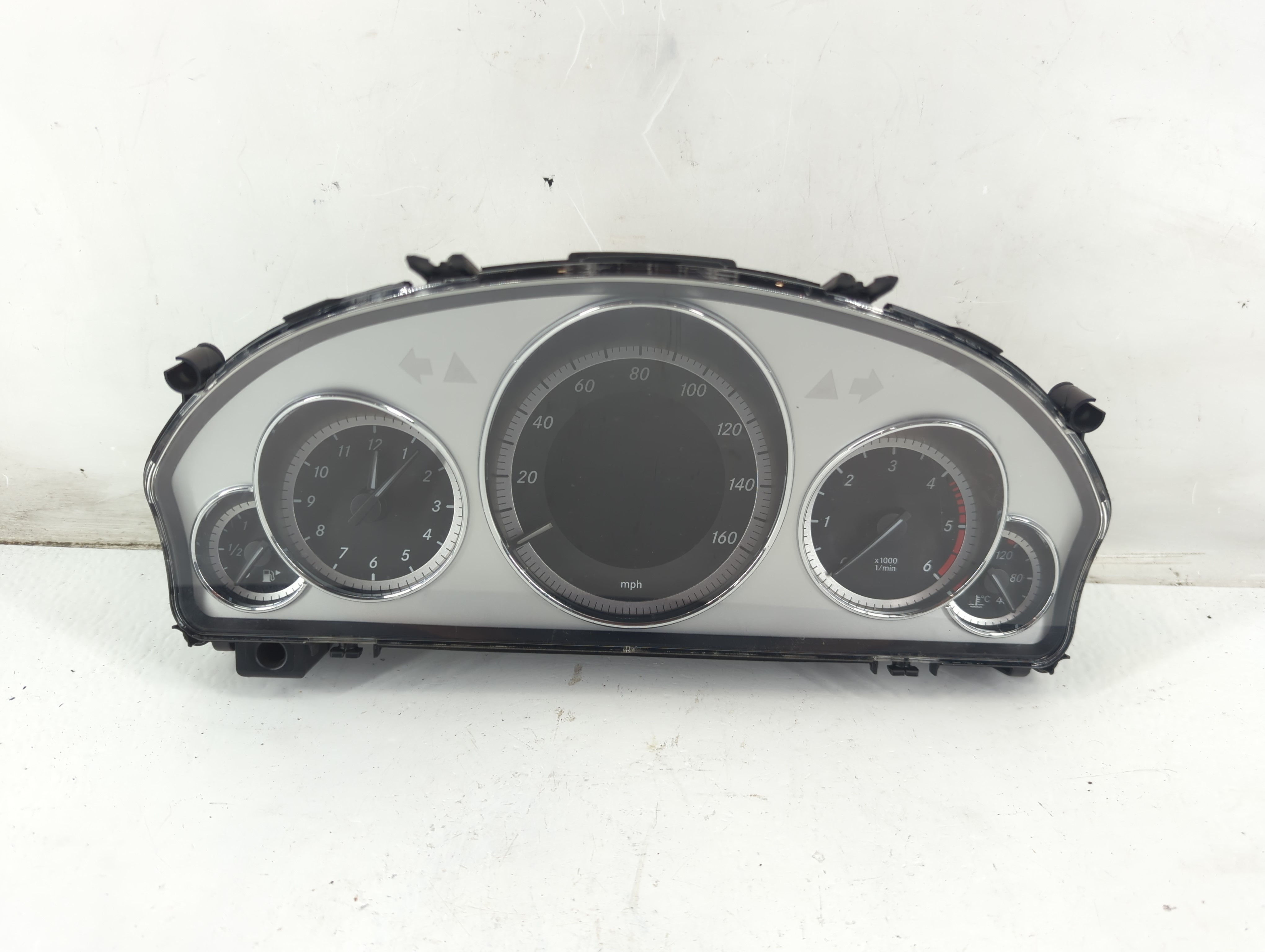 2012-2012 Mercedes-benz E350 Speedometer Instrument Cluster Gauges 1095124 - Oemusedautoparts1.com