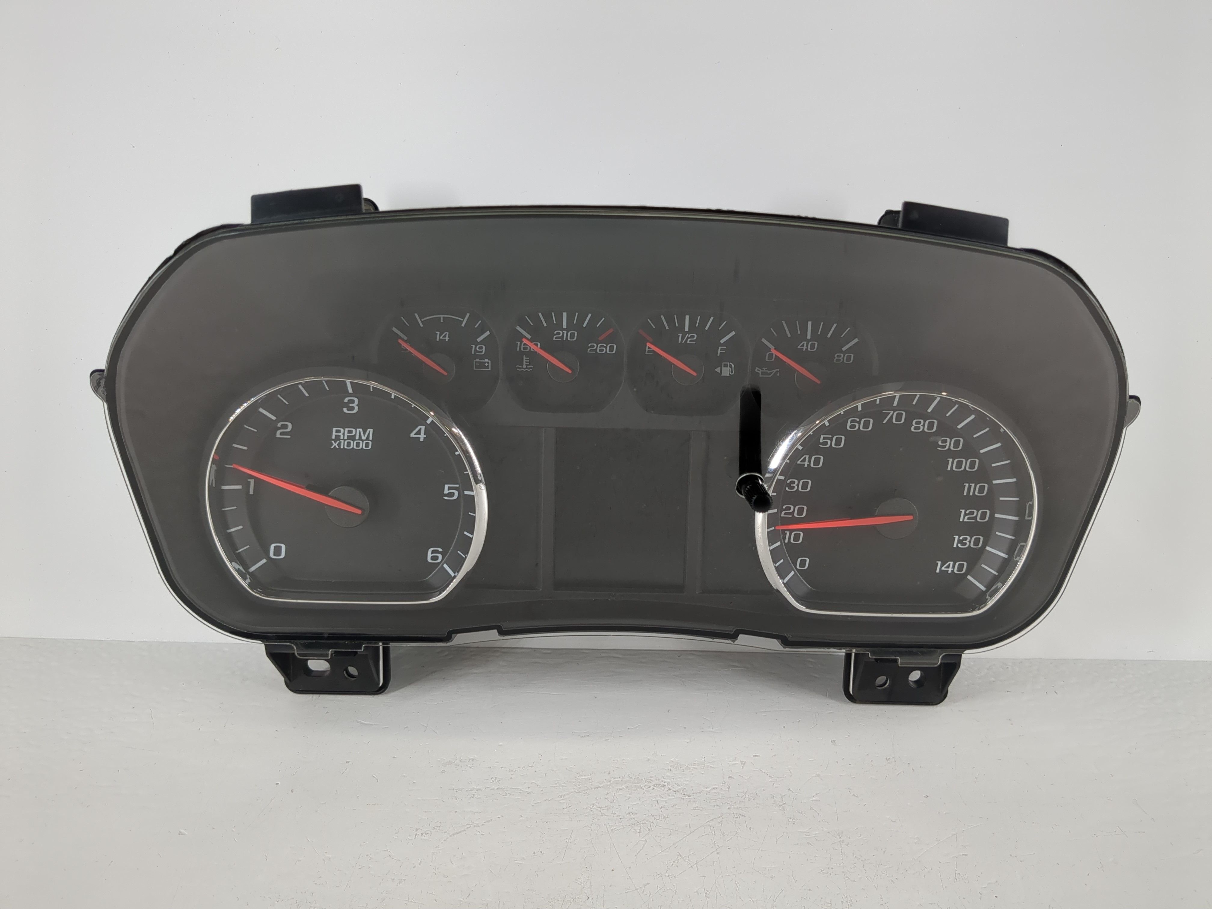 2014-2014 Chevrolet Silverado 1500 Speedometer Instrument Cluster Gauges 1095153 - Oemusedautoparts1.com