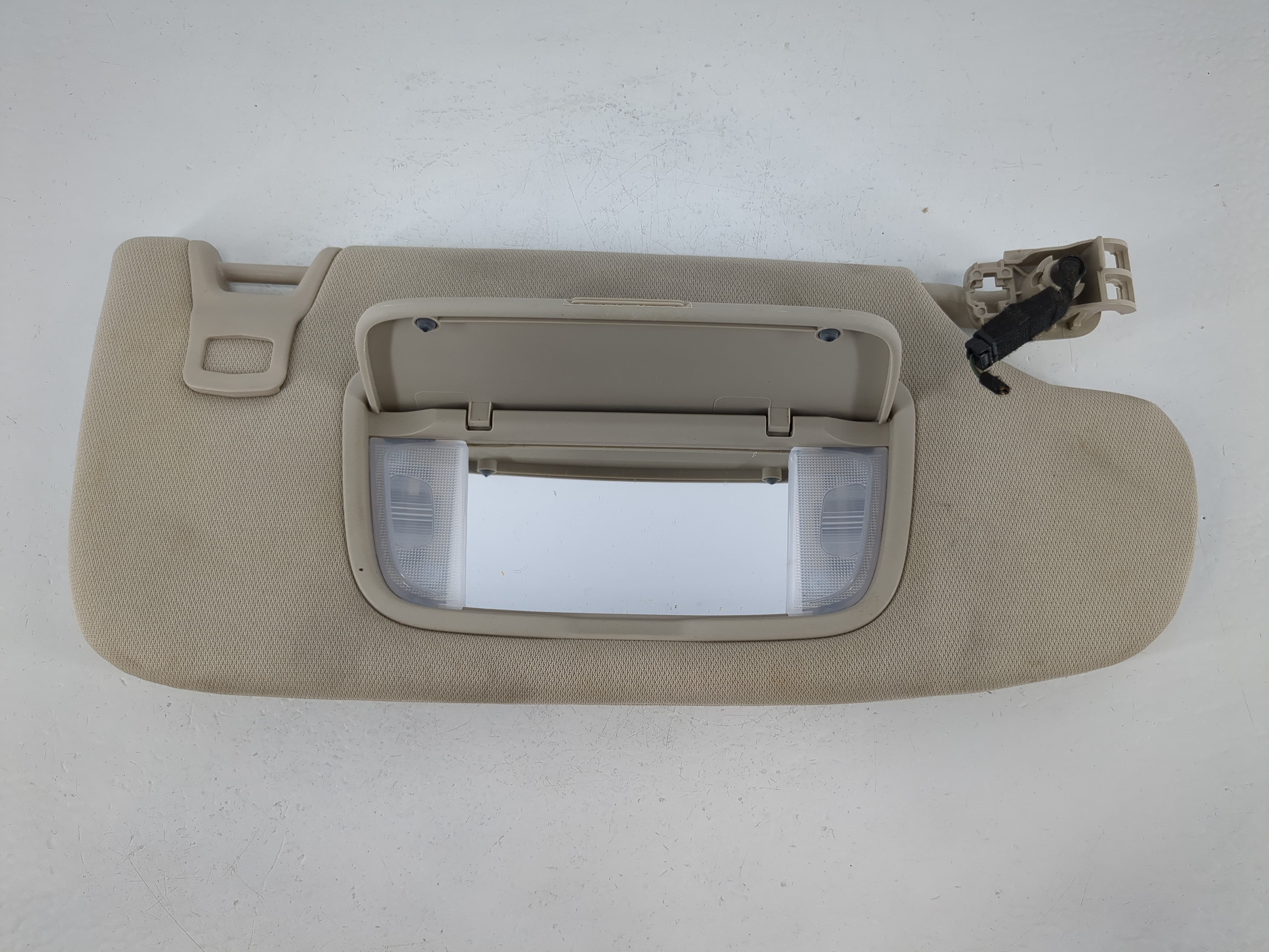 2019-2019 Lincoln Nautilus Passenger Sun Visor Mirror Right Sunvisor 1095178 - Oemusedautoparts1.com