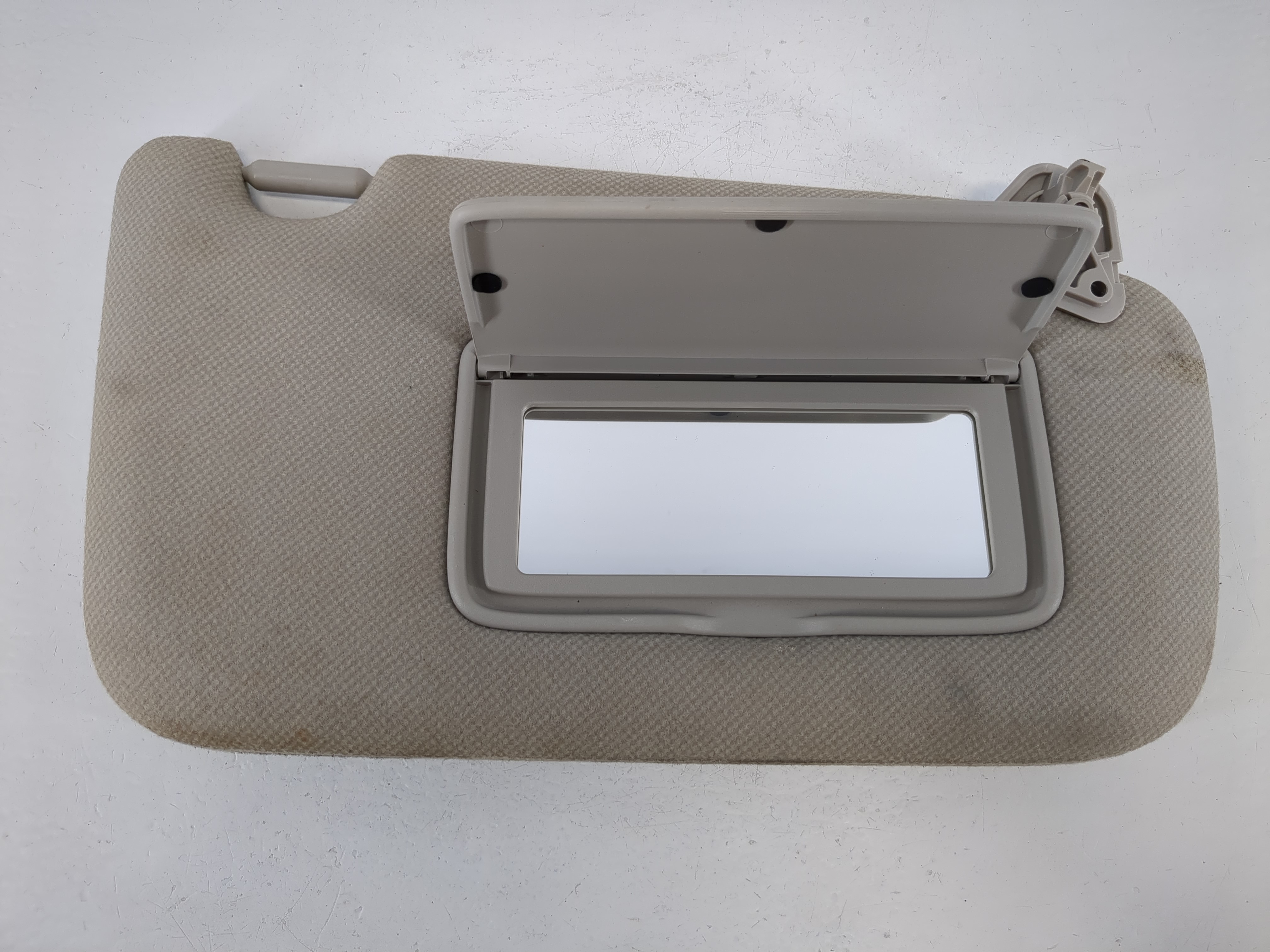 Picture of 2013-2019 Nissan Sentra Passenger Sun Visor Mirror Right Sunvisor 1095182