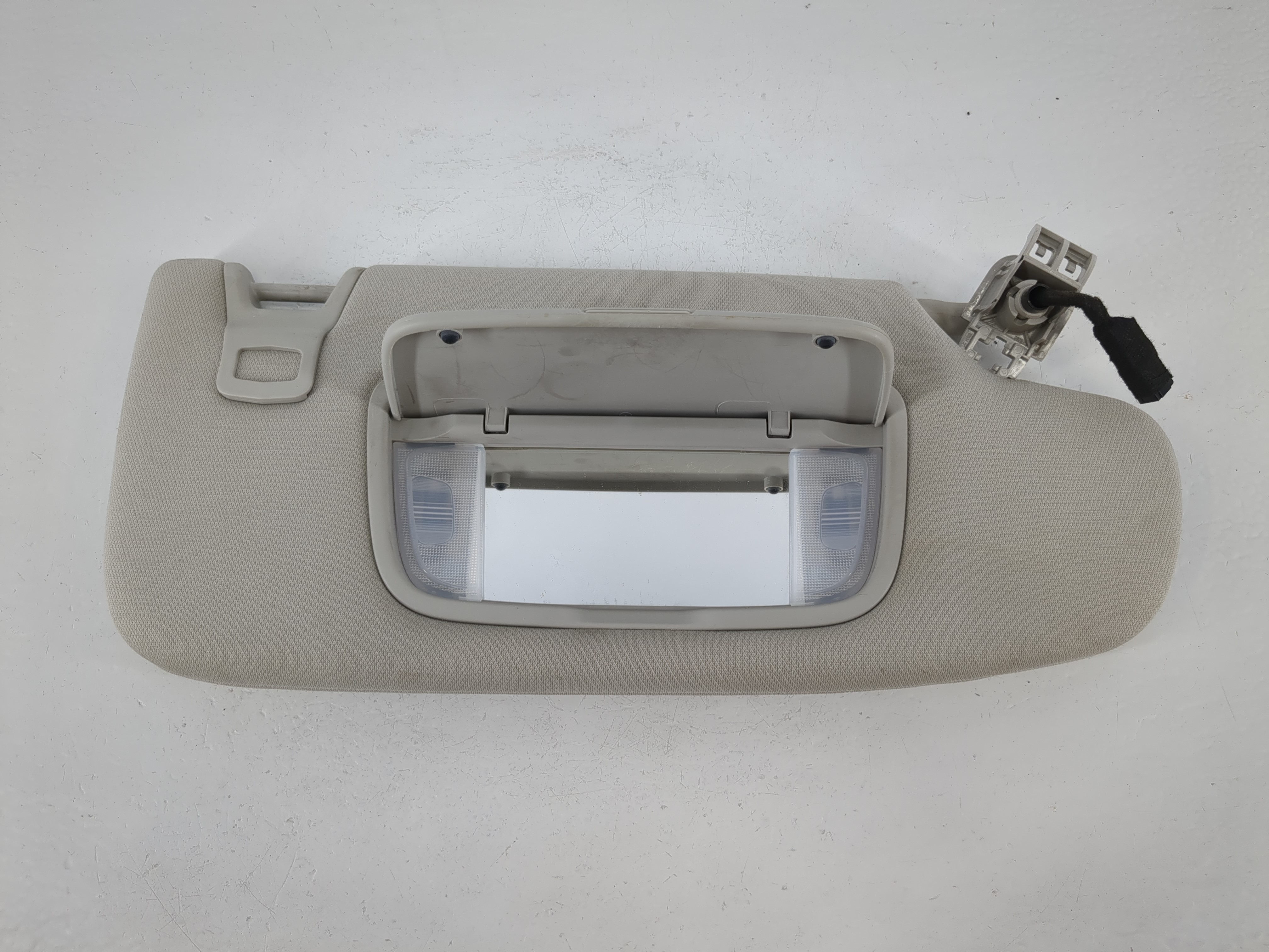 2015-2016 Ford Fusion Passenger Sun Visor Mirror Right Sunvisor 1095184 - Oemusedautoparts1.com