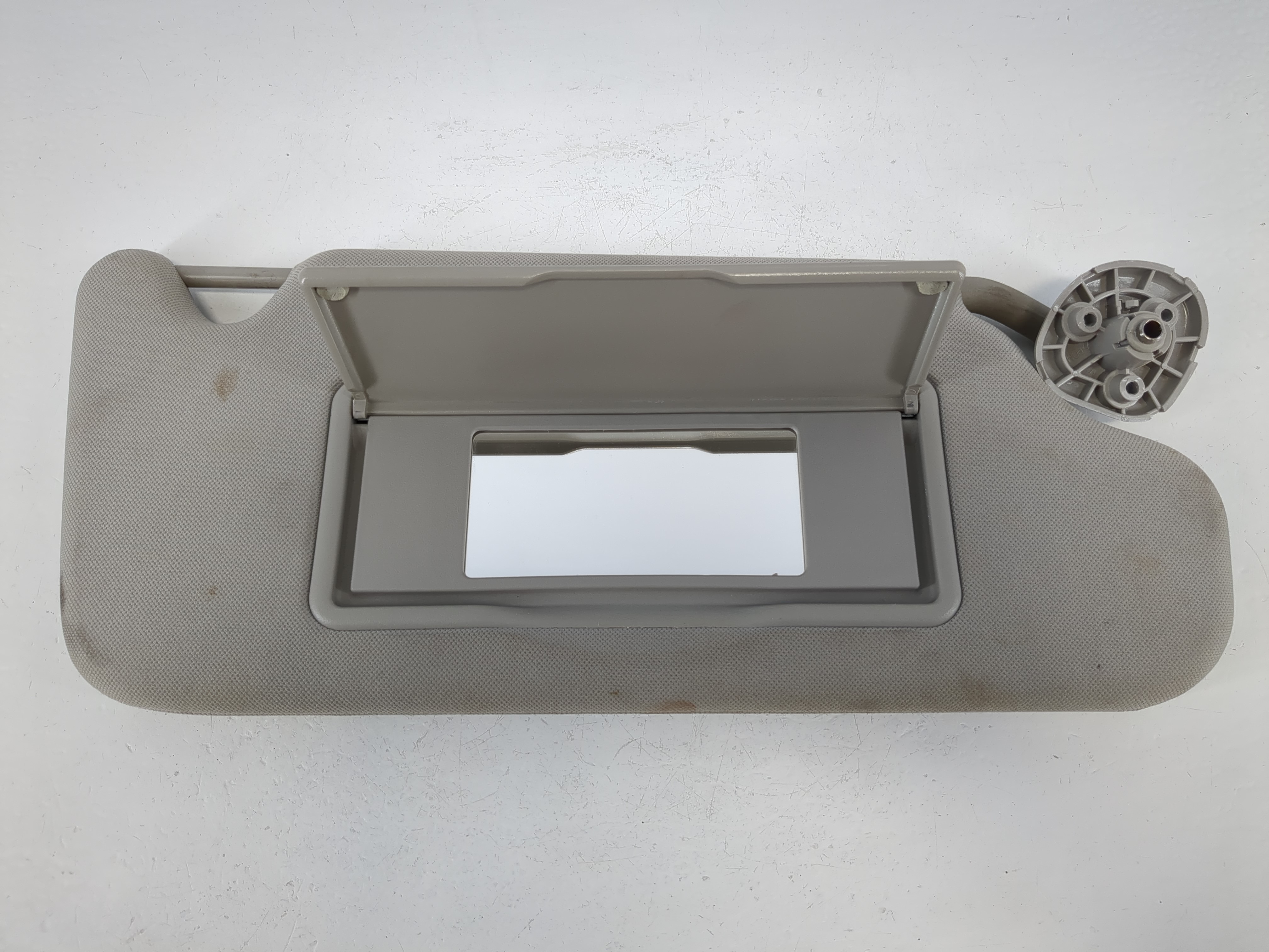 2006-2016 Chevrolet Impala Passenger Sun Visor Mirror Right Sunvisor 1095206 - Oemusedautoparts1.com