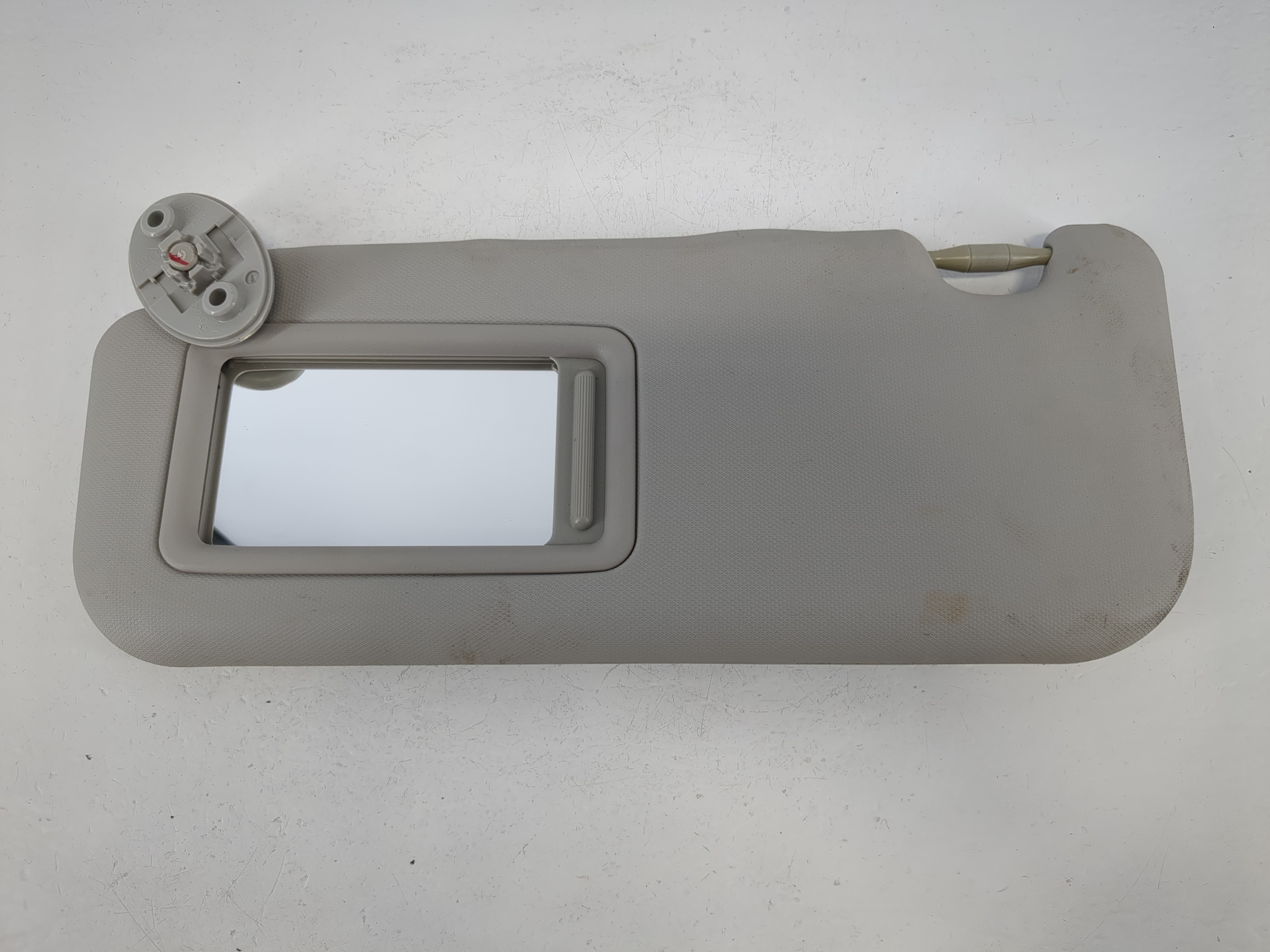 2014-2016 Toyota Corolla Driver Sun Visor Mirror Left Sunvisor Grey 1095215 - Oemusedautoparts1.com