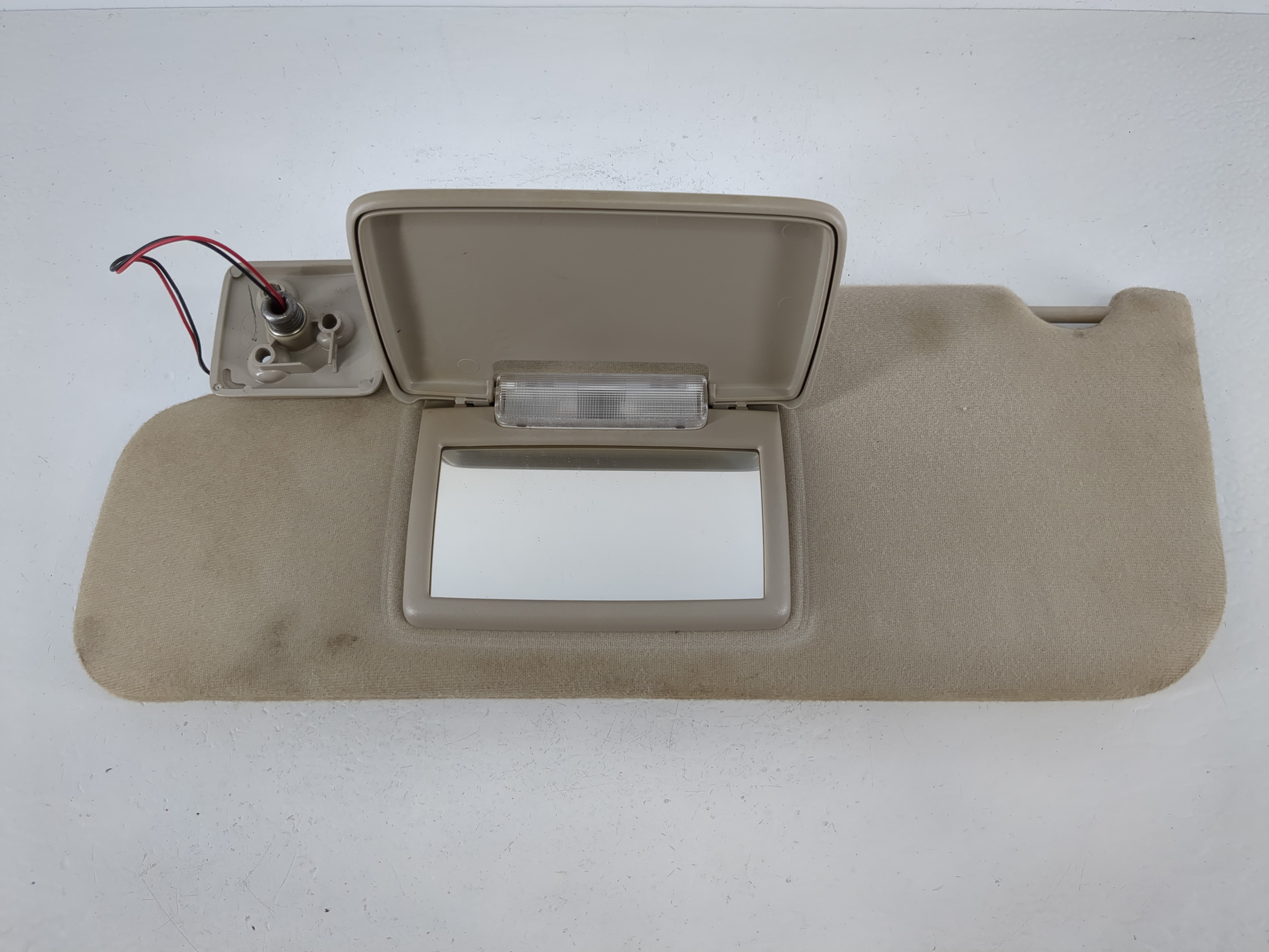 2007-2010 Ford Edge Driver Sun Visor Mirror Left Sunvisor Grey 1095228 - Oemusedautoparts1.com