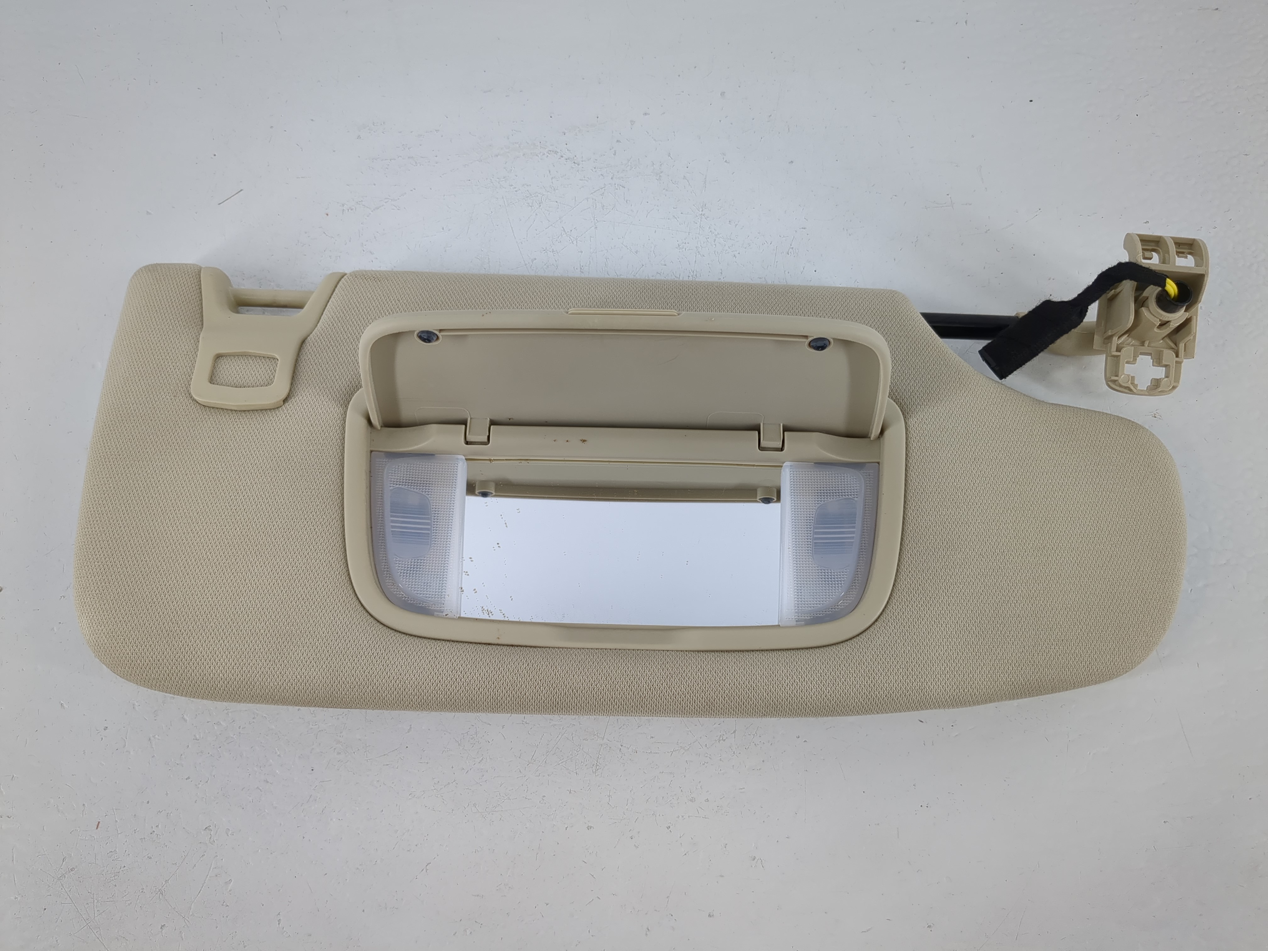 2015-2016 Ford Fusion Passenger Sun Visor Mirror Right Sunvisor 1095253 - Oemusedautoparts1.com