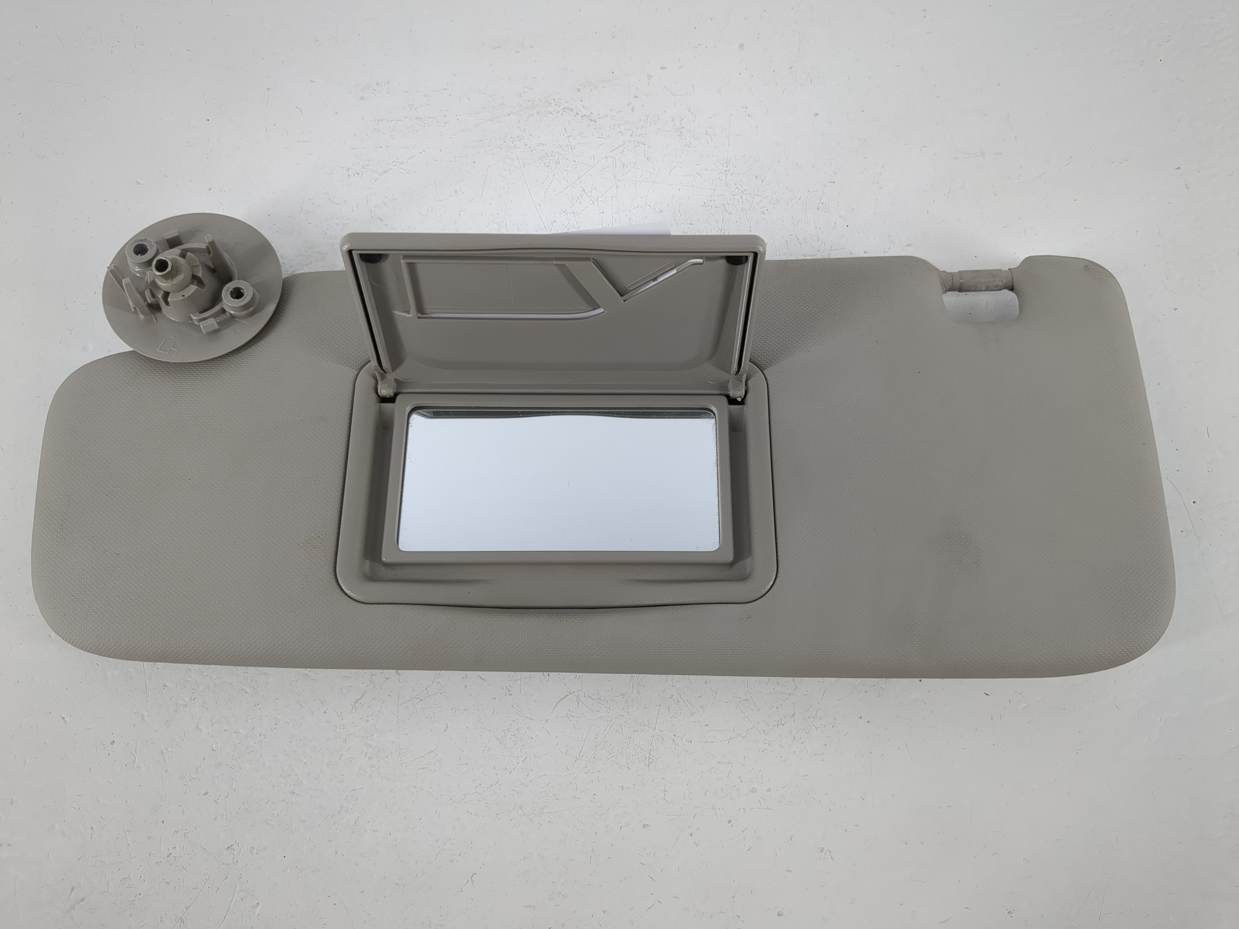 2012-2019 Chevrolet Sonic Driver Sun Visor Mirror Left Sunvisor Grey 1095261 - Oemusedautoparts1.com