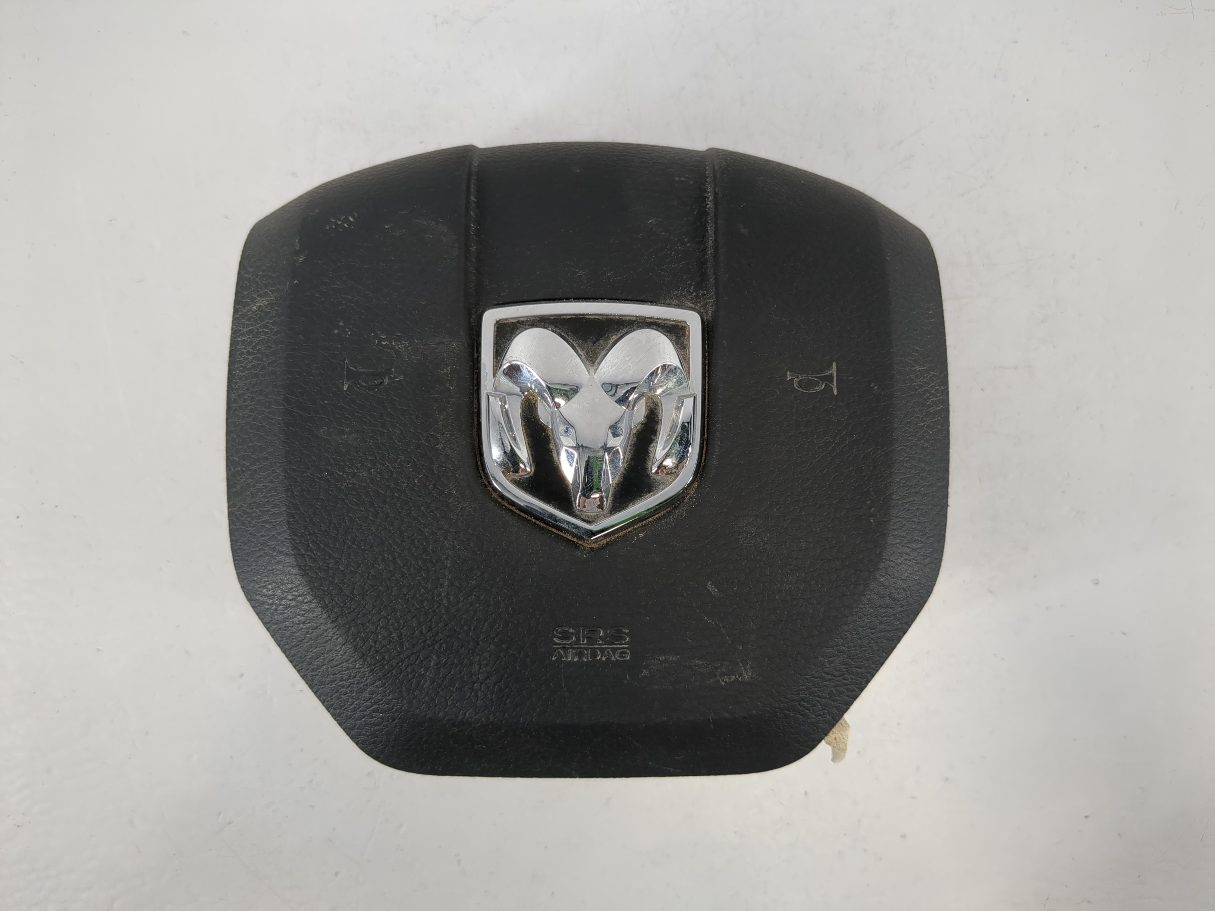 2009-2009 Dodge Ram 1500 Air Bag Driver Left Steering Wheel Mounted 1095286 - Oemusedautoparts1.com