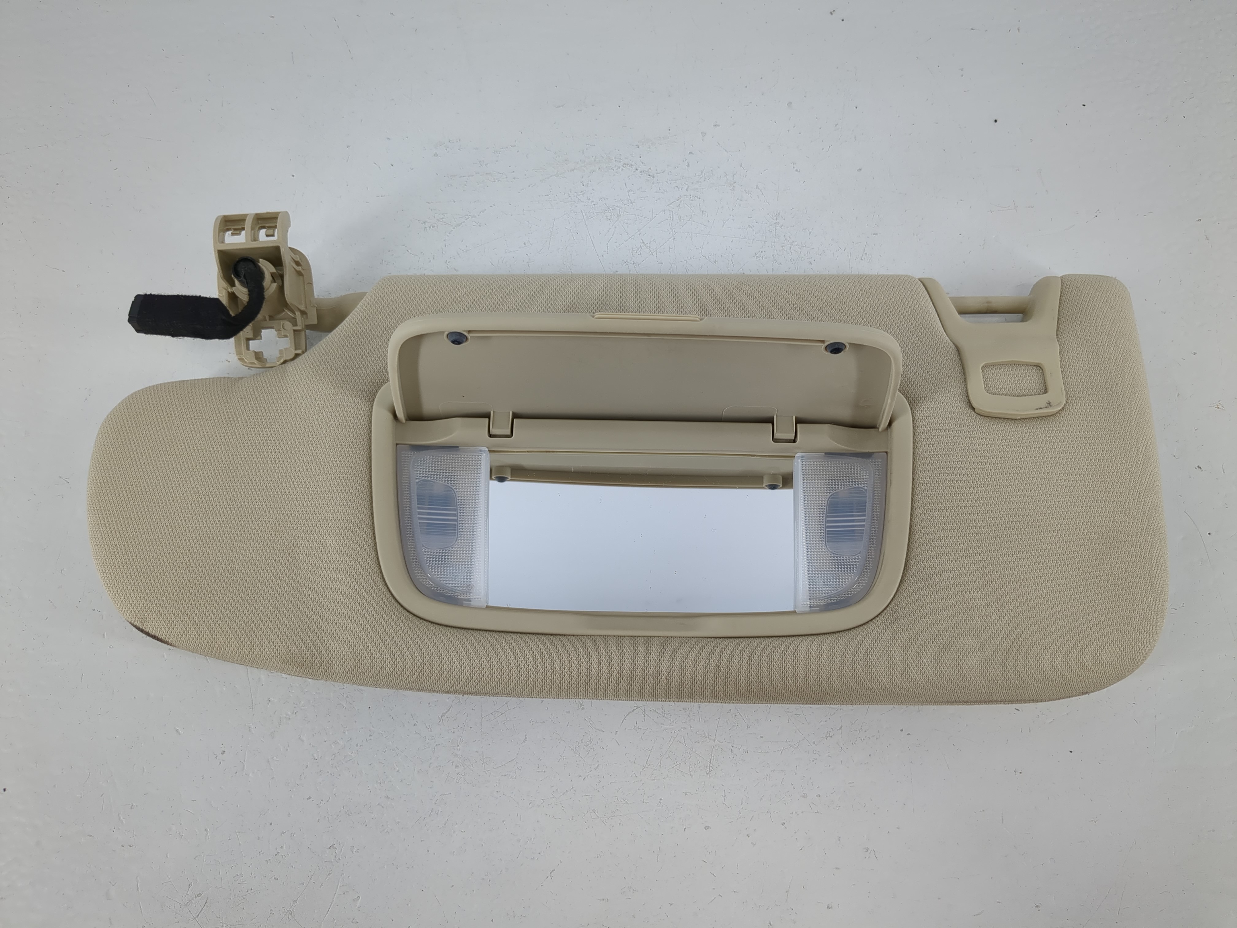 2015-2016 Ford Fusion Driver Sun Visor Mirror Left Sunvisor Light Beige 1095296 - Oemusedautoparts1.com
