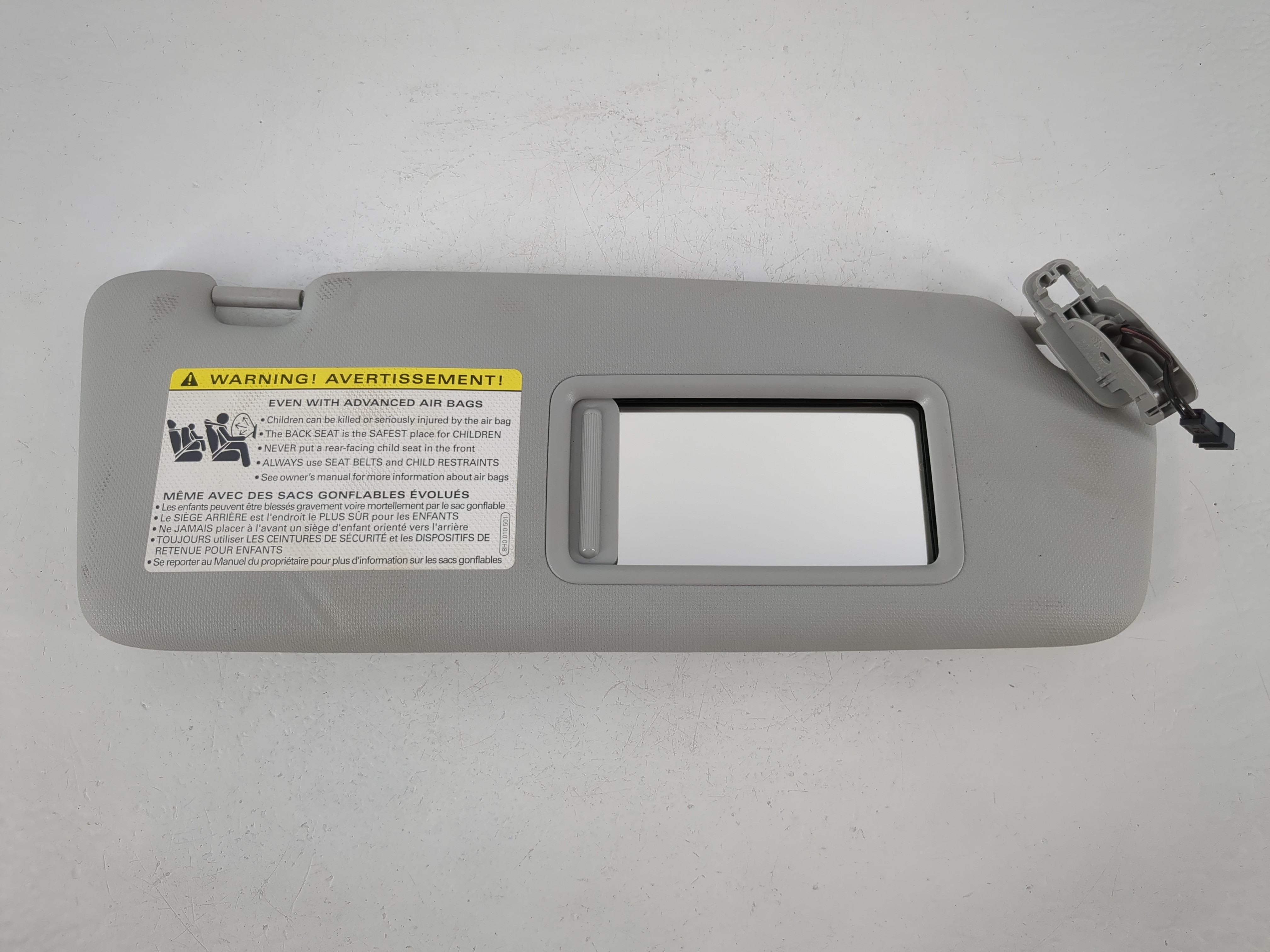 2013-2016 Audi A4 Passenger Sun Visor Mirror Right Sunvisor Light Gray 1095321 - Oemusedautoparts1.com