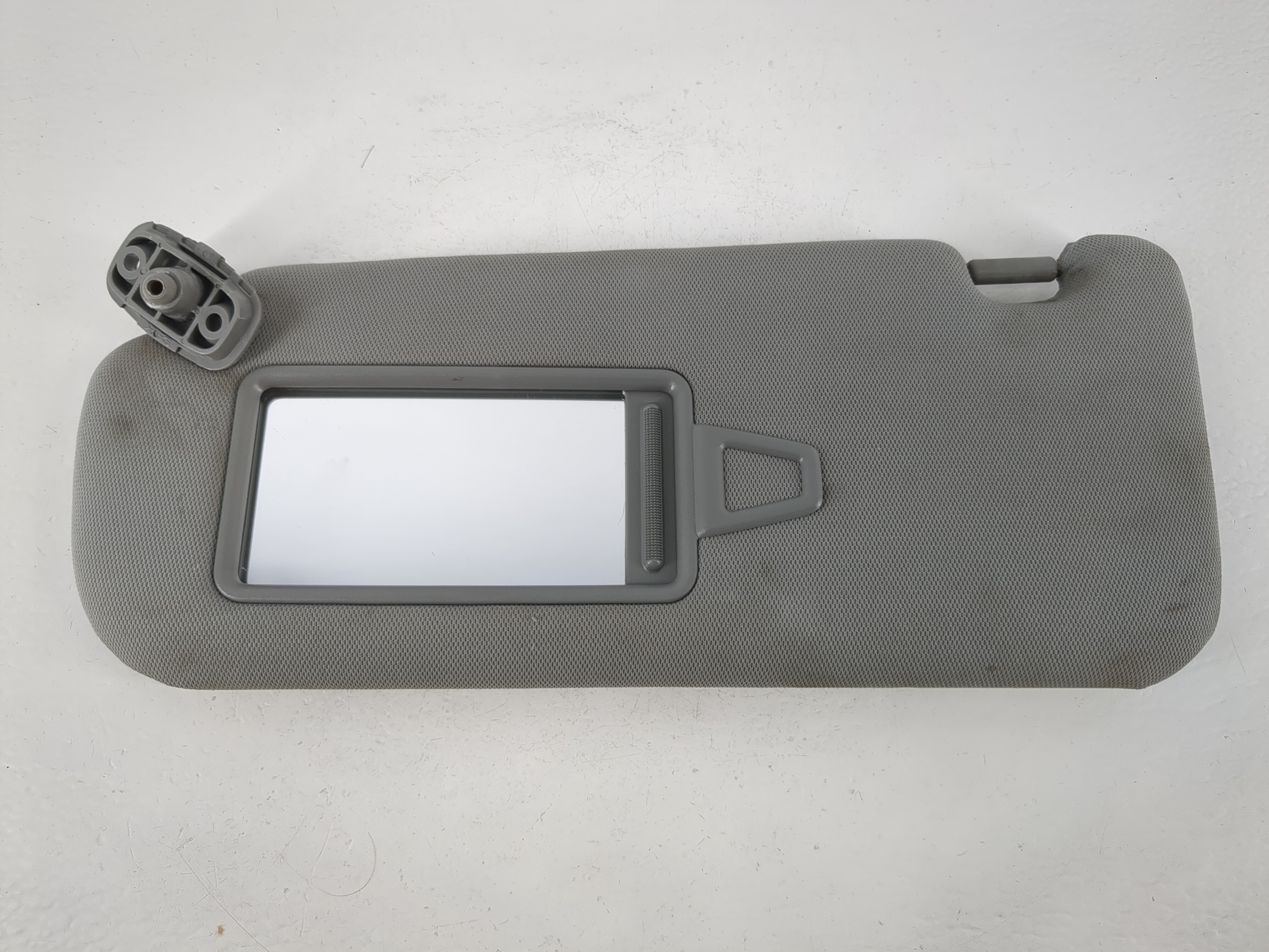 2011-2015 Kia Sorento Driver Sun Visor Mirror Left Sunvisor Grey 1095323 - Oemusedautoparts1.com