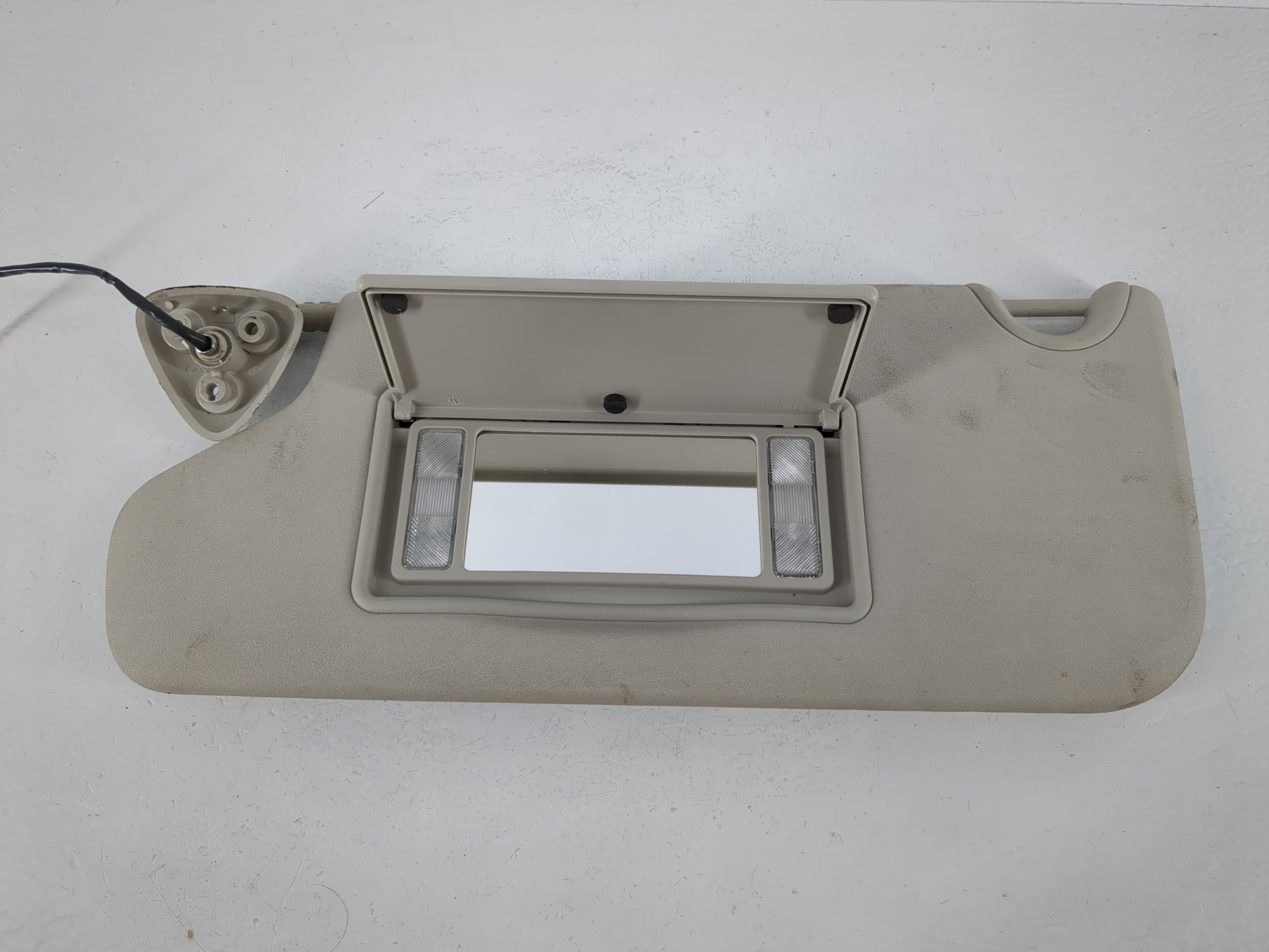 2011-2020 Dodge Journey Driver Sun Visor Mirror Left Sunvisor Light Gray 1095328 - Oemusedautoparts1.com