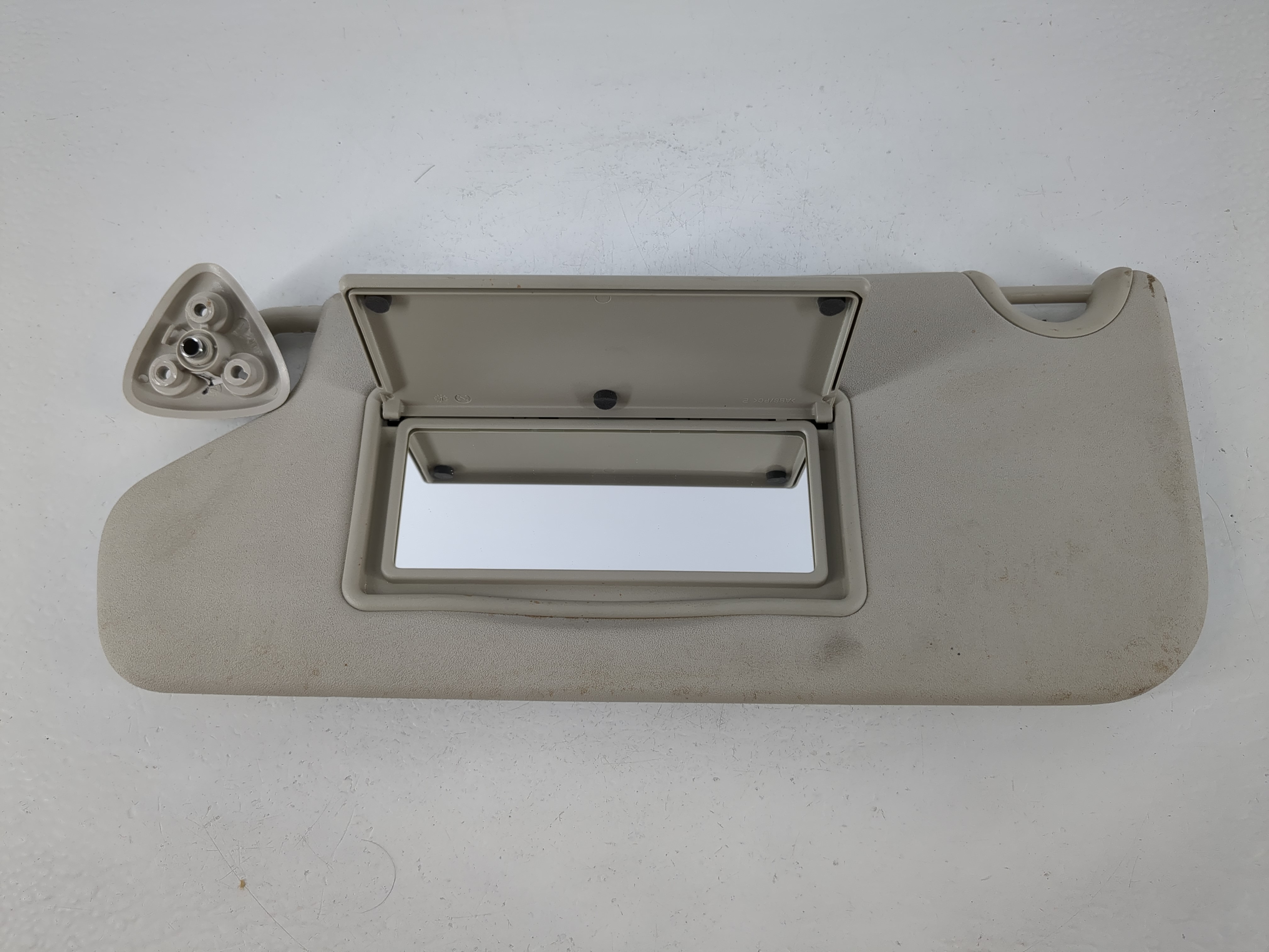 2018 Dodge Journey Driver Sun Visor Mirror Left Sunvisor Light Gray 1095329 - Oemusedautoparts1.com