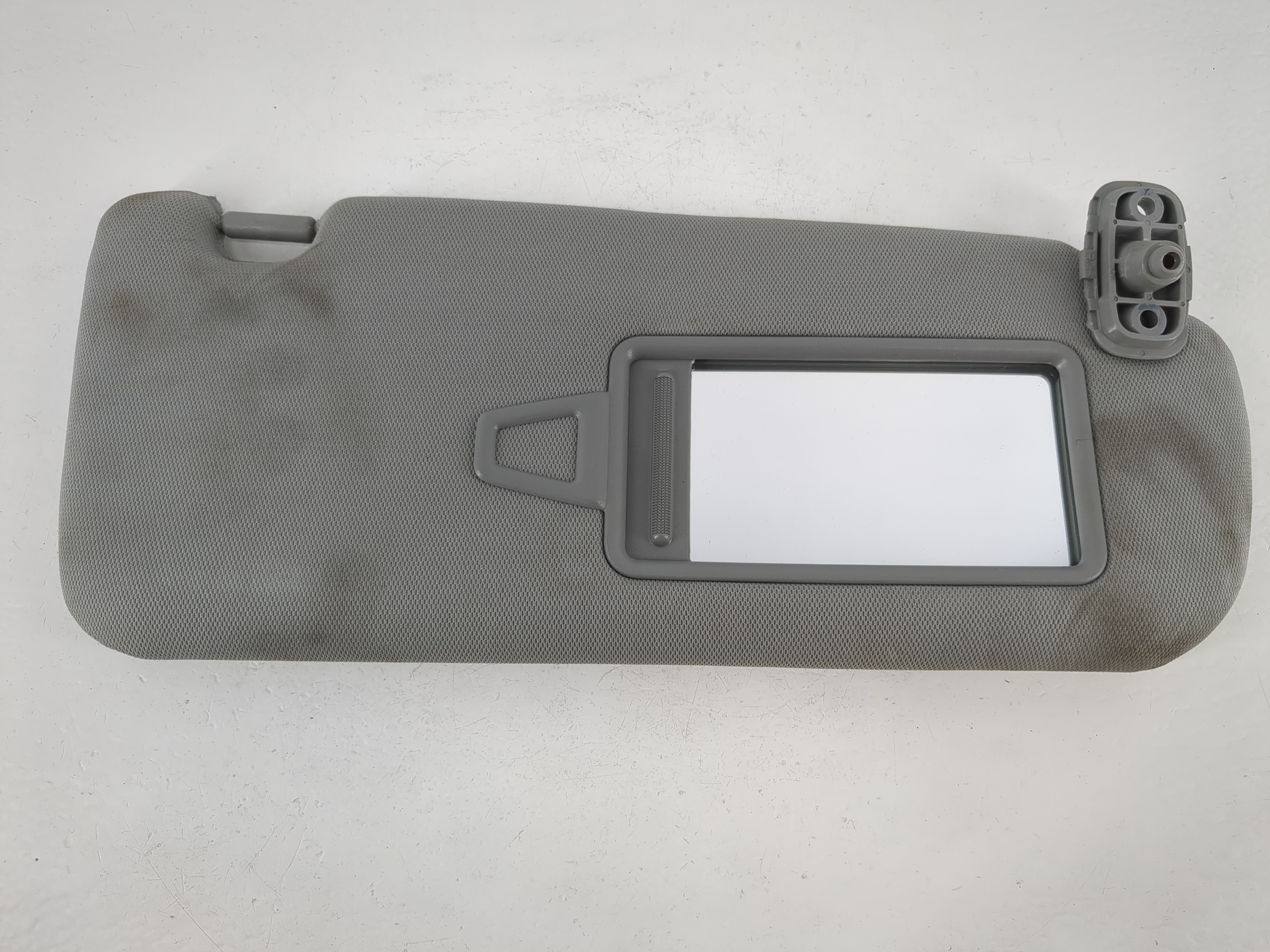 2011-2015 Kia Sorento Passenger Sun Visor Mirror Right Sunvisor 1095335 - Oemusedautoparts1.com