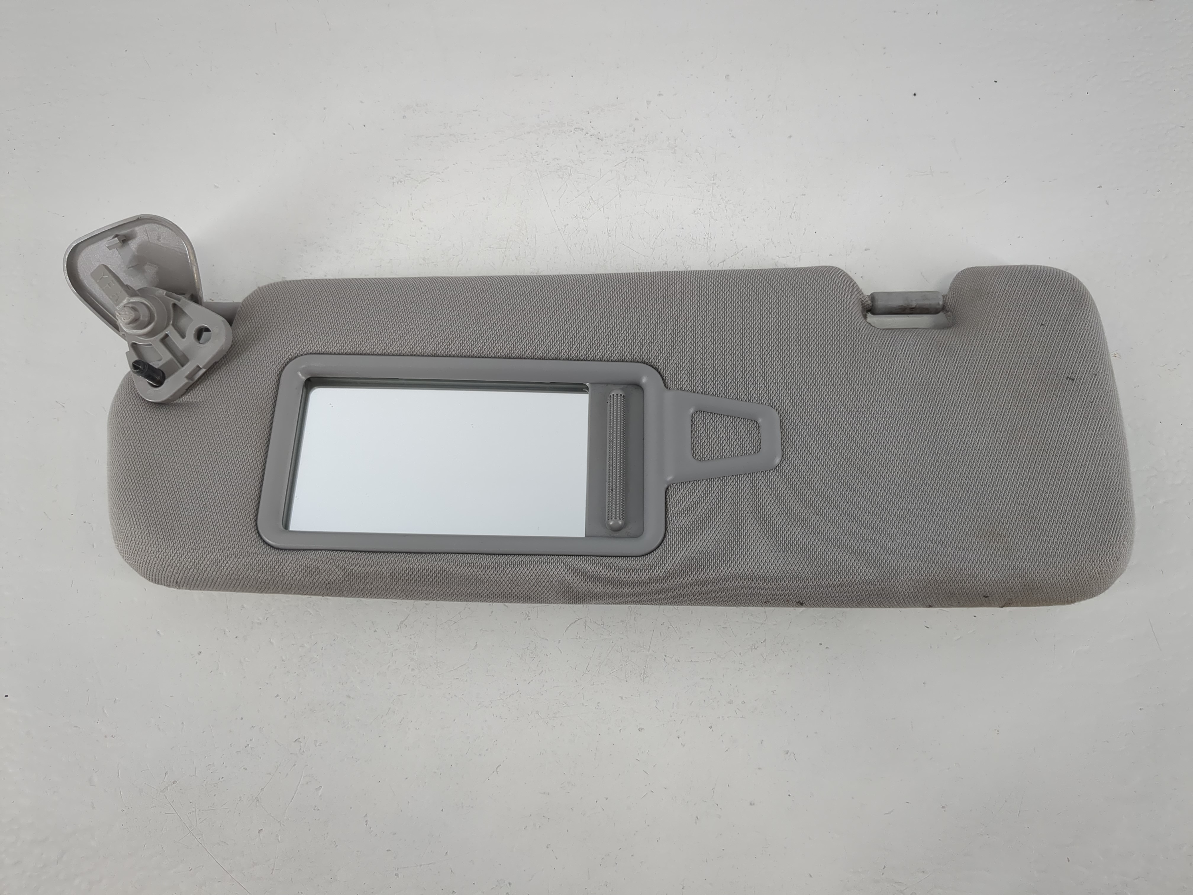 2011-2015 Hyundai Sonata Driver Sun Visor Mirror Left Sunvisor Grey 1095340 - Oemusedautoparts1.com