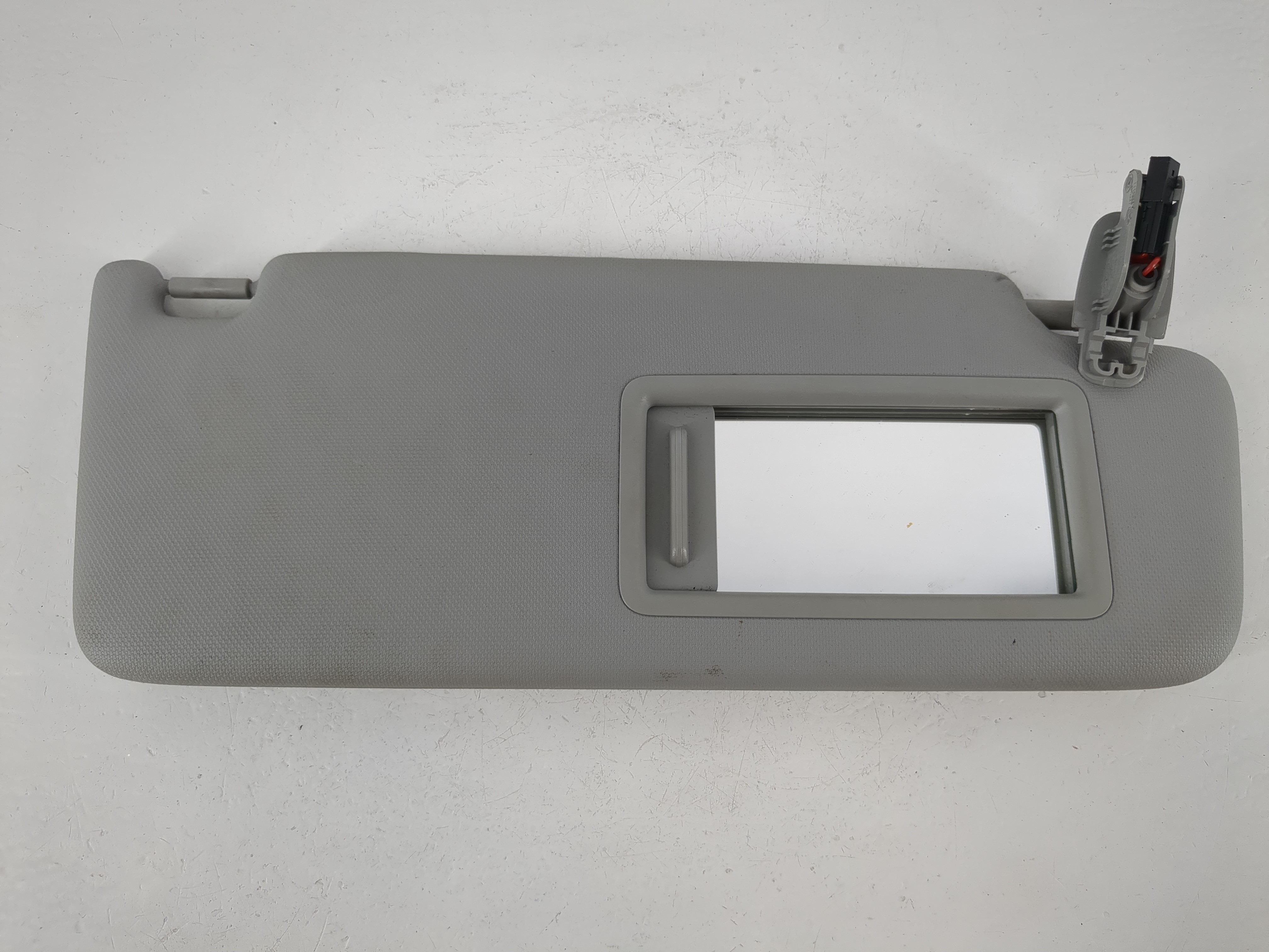 2018-2021 Audi Q5 Passenger Sun Visor Mirror Right Sunvisor Grey 1095353 - Oemusedautoparts1.com