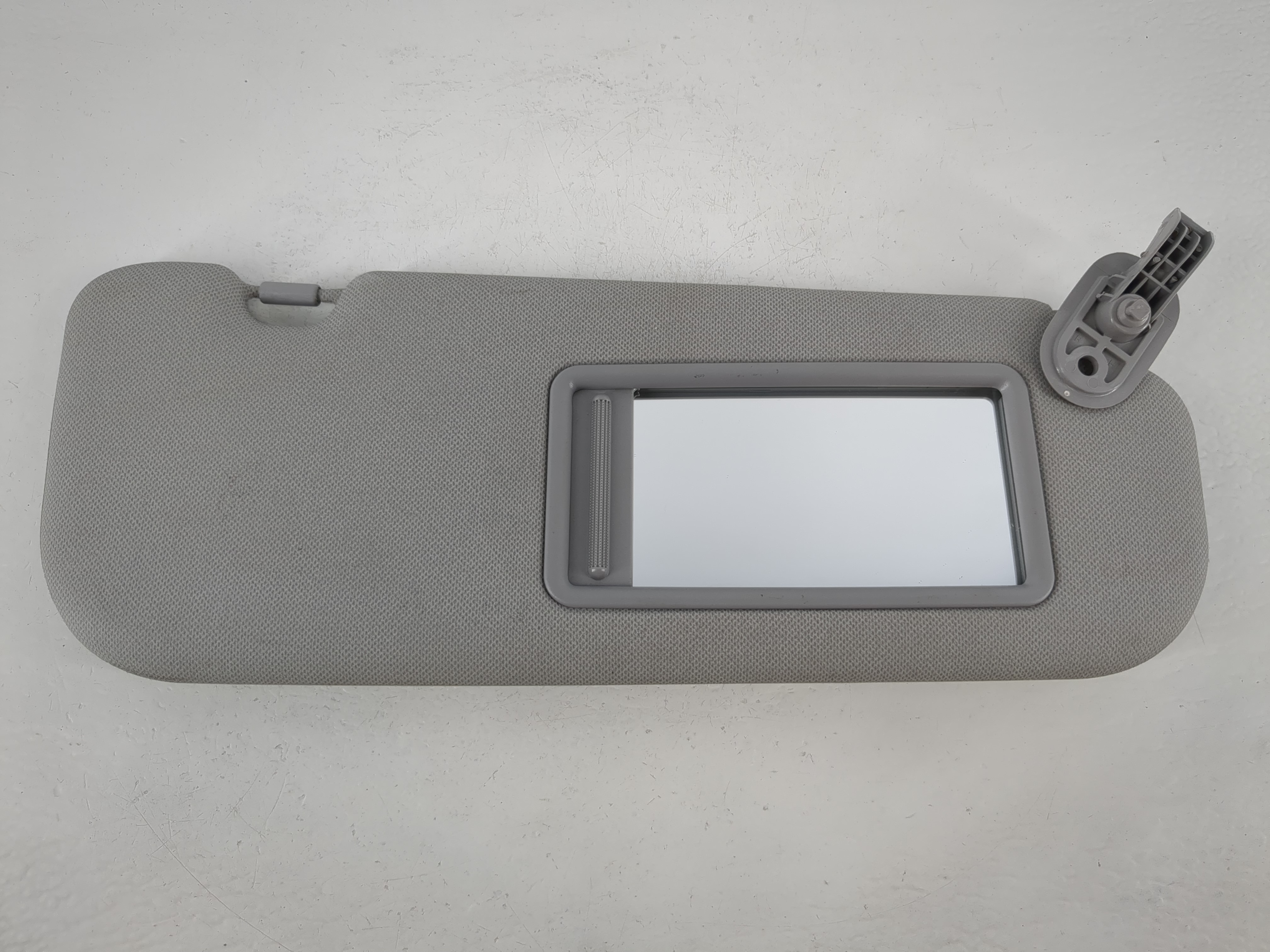 2014-2016 Hyundai Elantra Passenger Sun Visor Mirror Right Sunvisor Grey 1095355 - Oemusedautoparts1.com