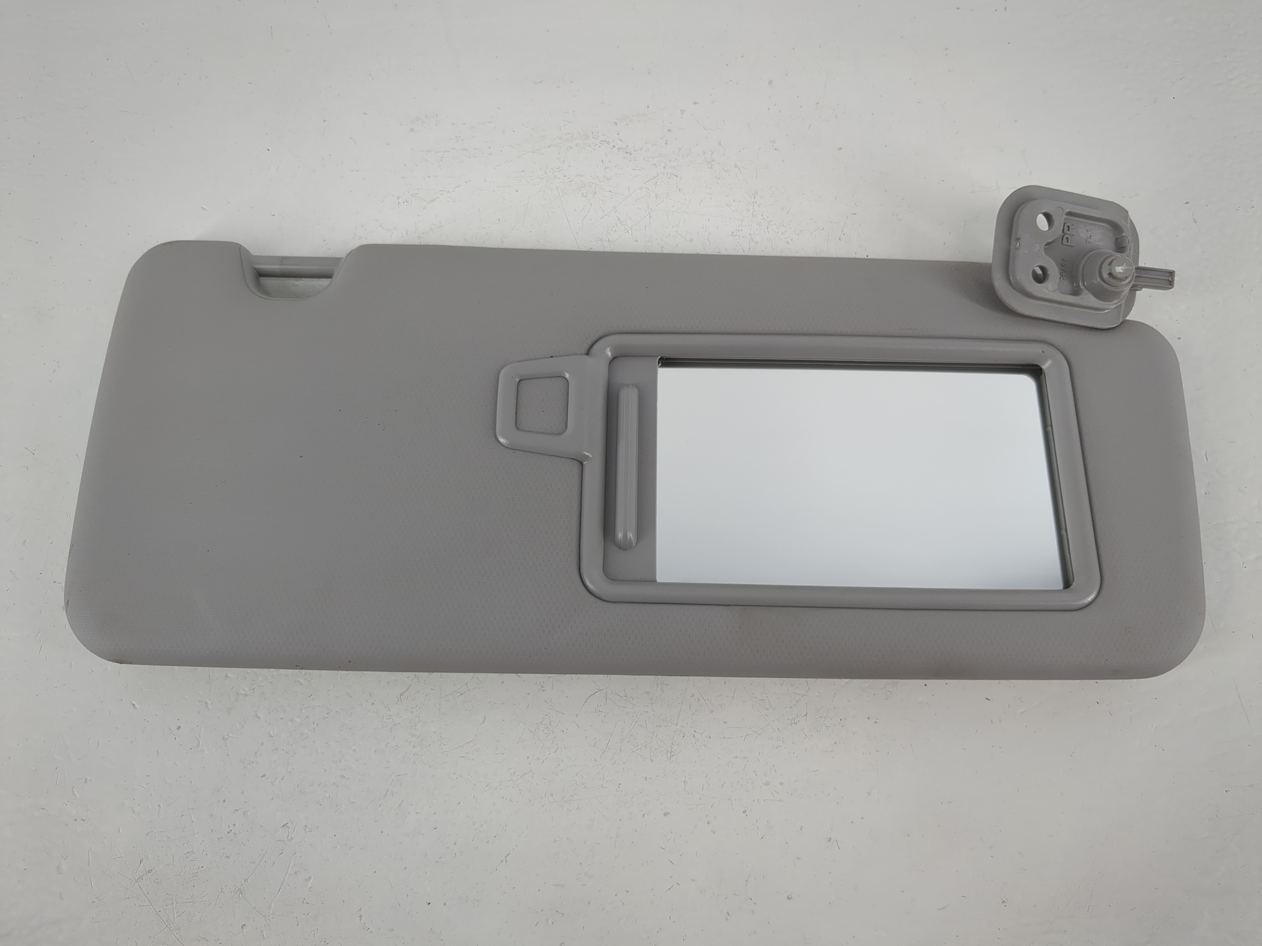 Picture of 2016-2021 Hyundai Tucson Driver Sun Visor Mirror Left Sunvisor Pale Grey 1095361
