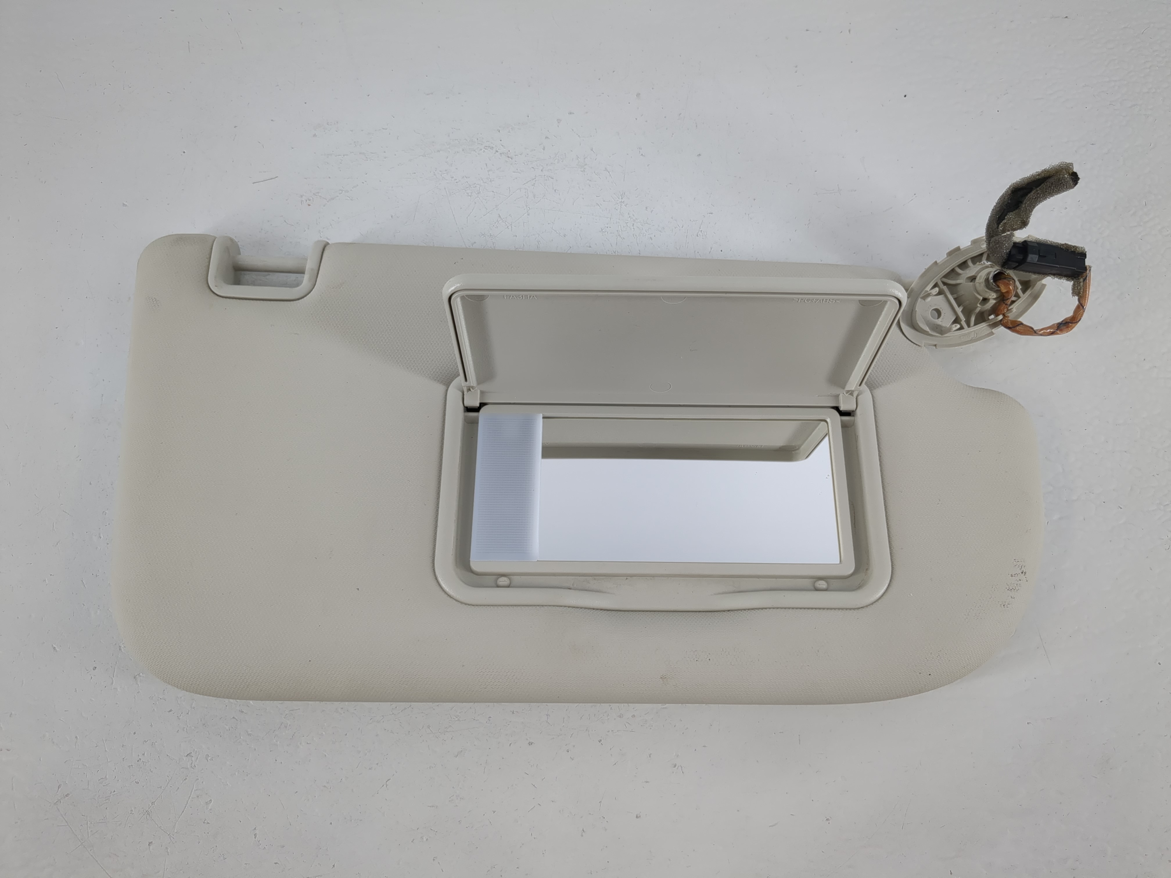 Picture of 2013-2019 Ford Escape Passenger Sun Visor Mirror Right Sunvisor Ivory 1095375