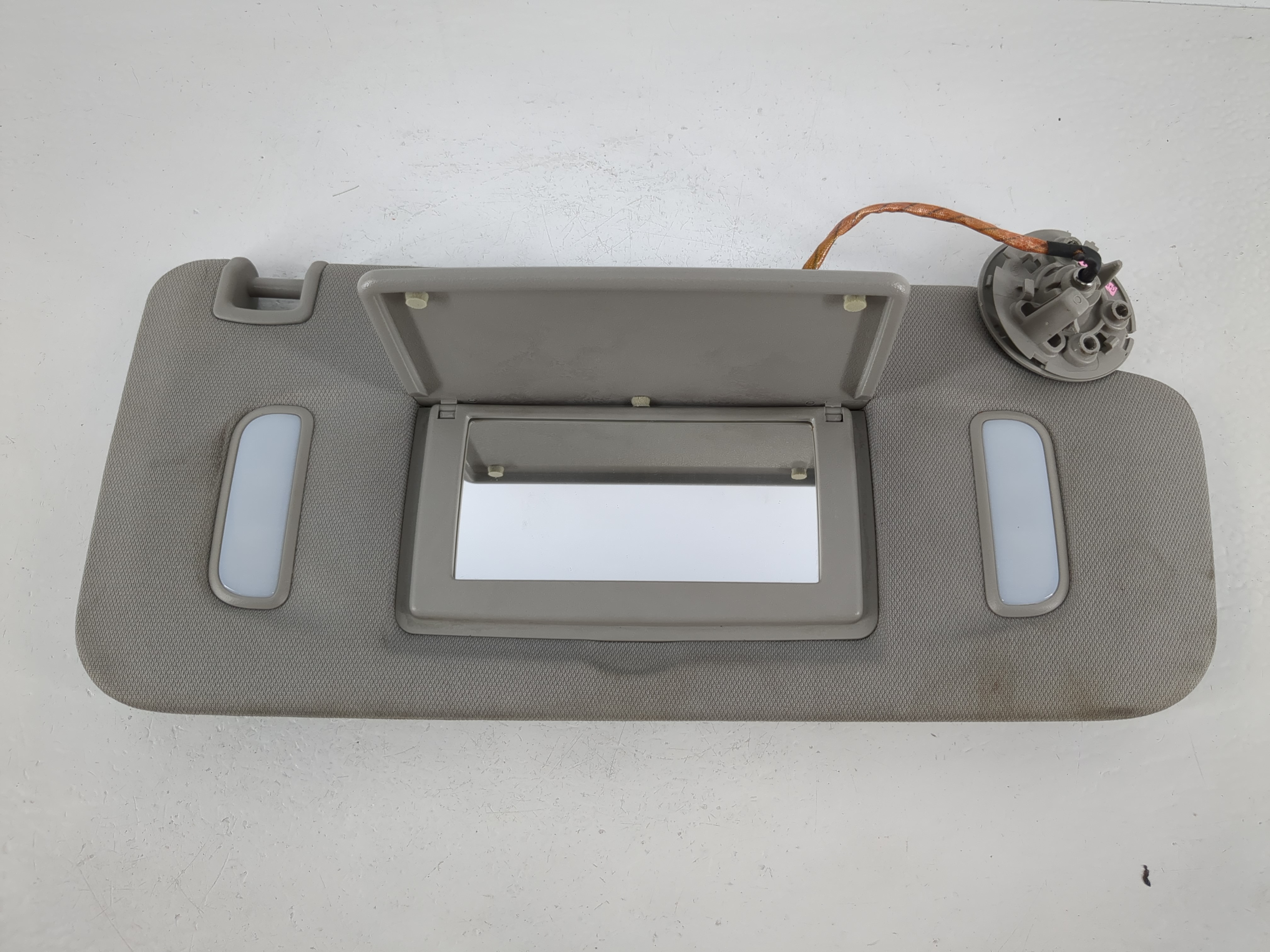 Picture of 2010-2017 Chevrolet Equinox Passenger Sun Visor Mirror Right Sunvisor 1095378