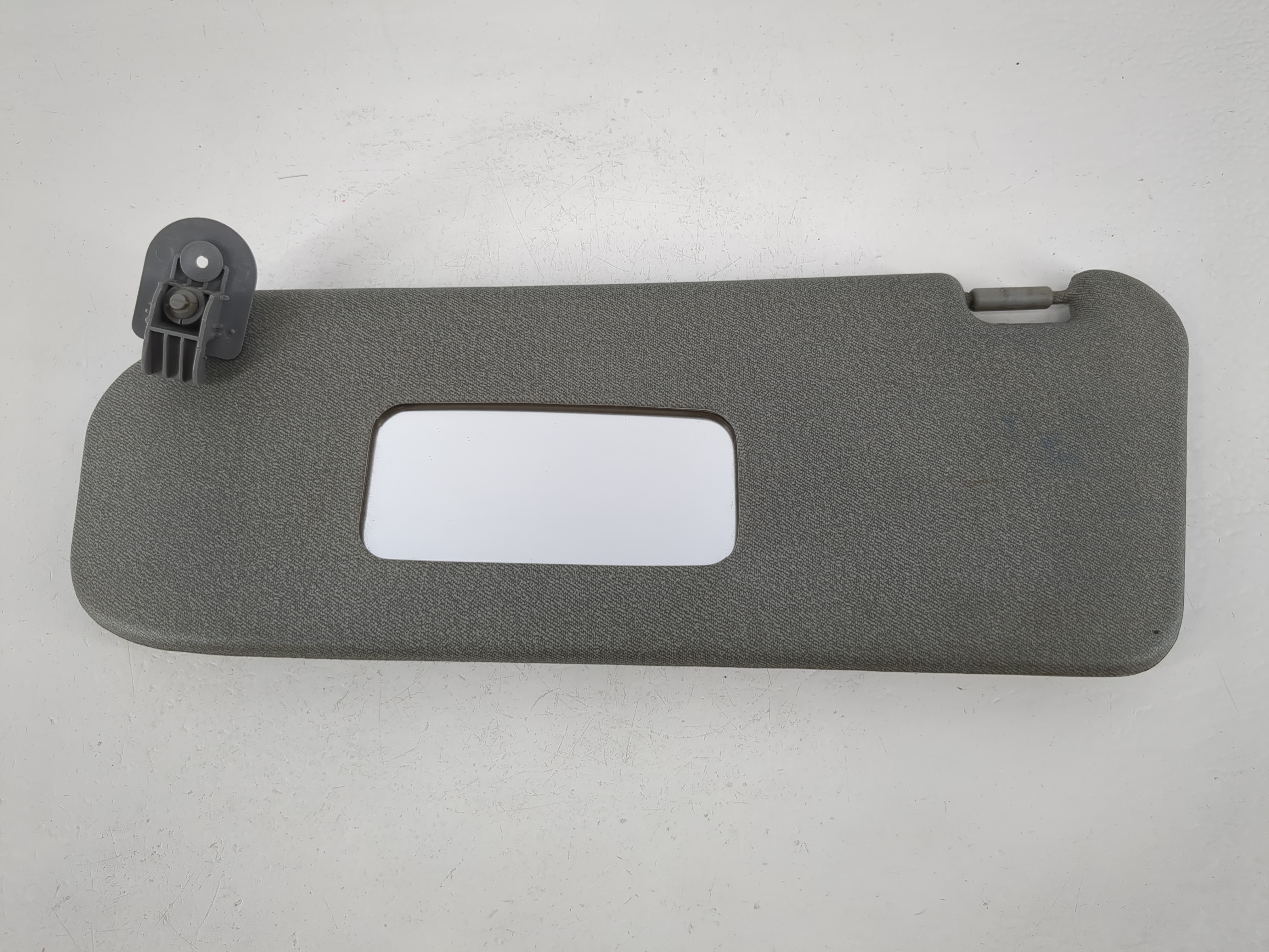 2004-2011 Chevrolet Aveo Driver Sun Visor Mirror Left Sunvisor Dark Gray 1095384 - Oemusedautoparts1.com
