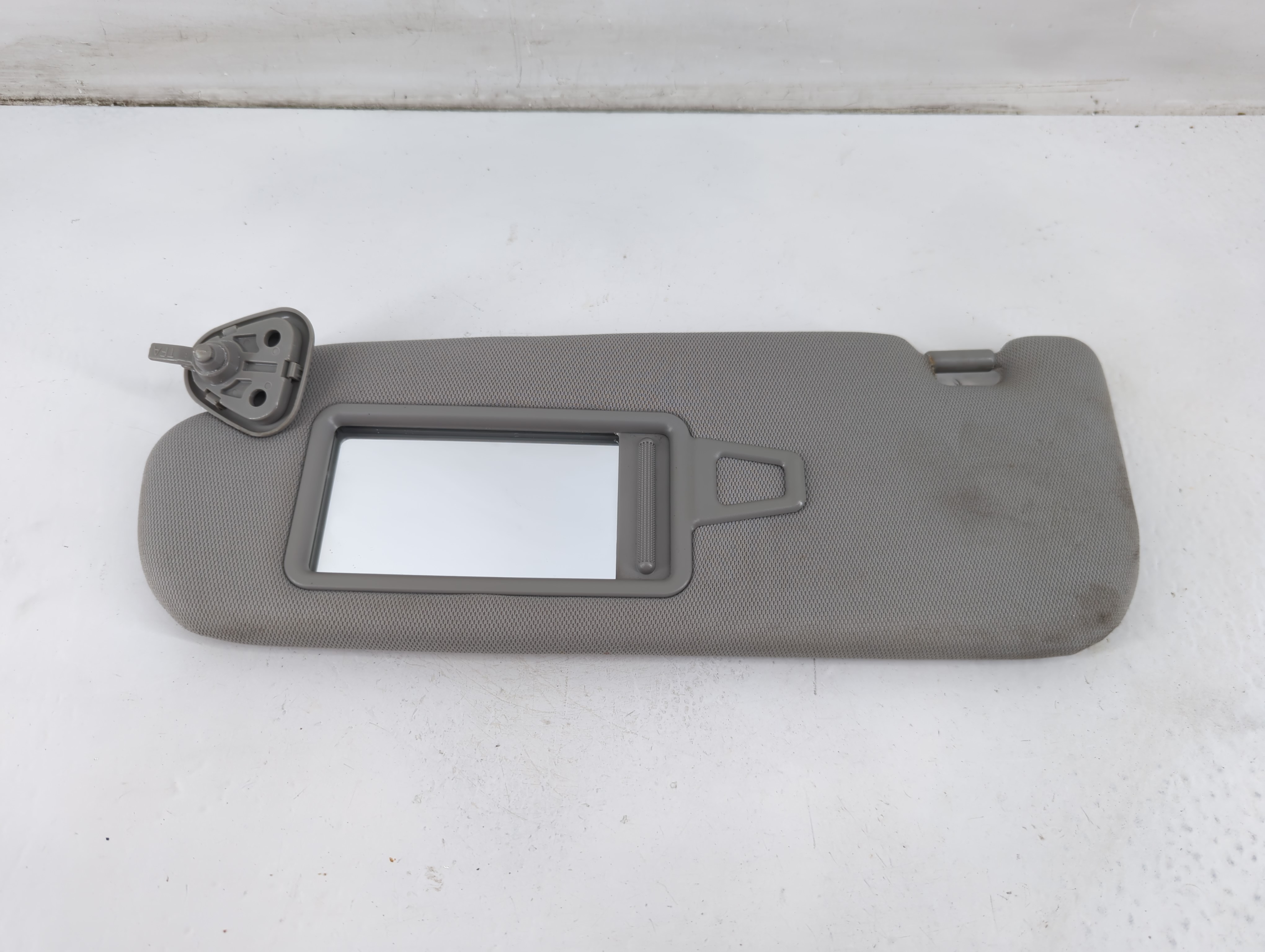 2011-2016 Kia Optima Driver Sun Visor Mirror Left Sunvisor Grey 1095395 - Oemusedautoparts1.com