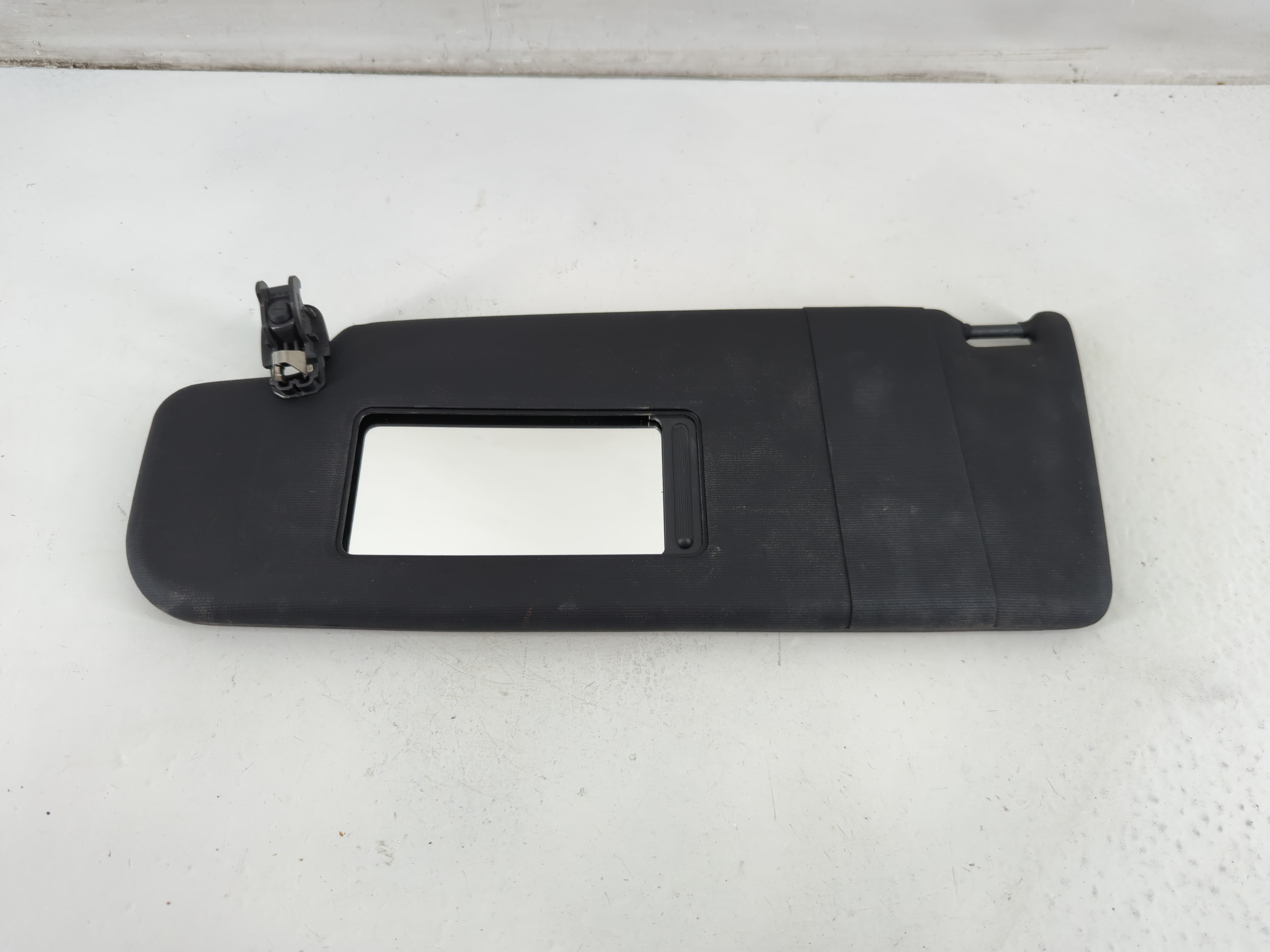 Picture of 2014-2020 Infiniti Q50 Driver Sun Visor Mirror Left Sunvisor Black 1095398