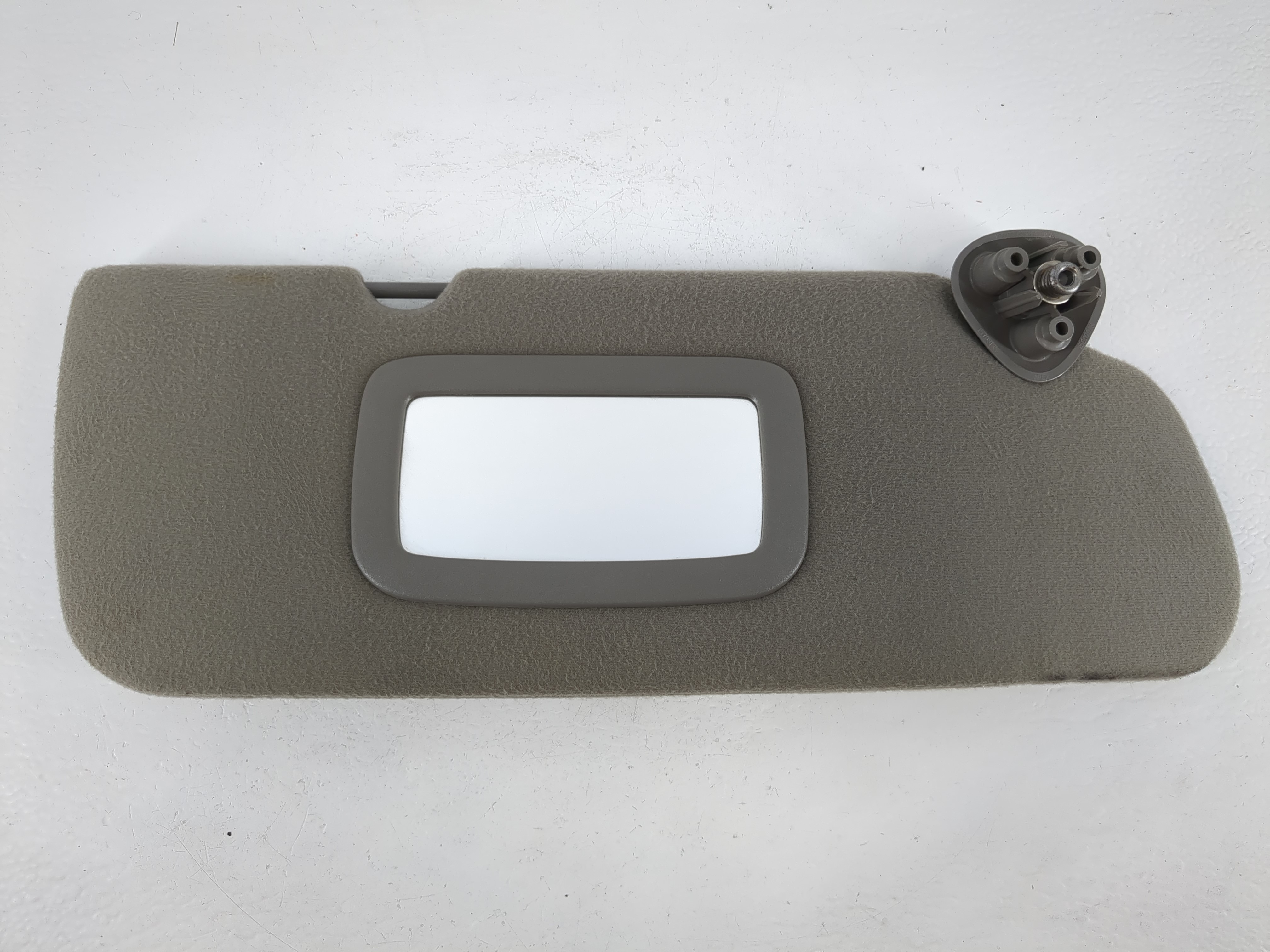 2000 Chevrolet Silverado 1500 Passenger Sun Visor Mirror Right Sunvisor 1095453 - Oemusedautoparts1.com