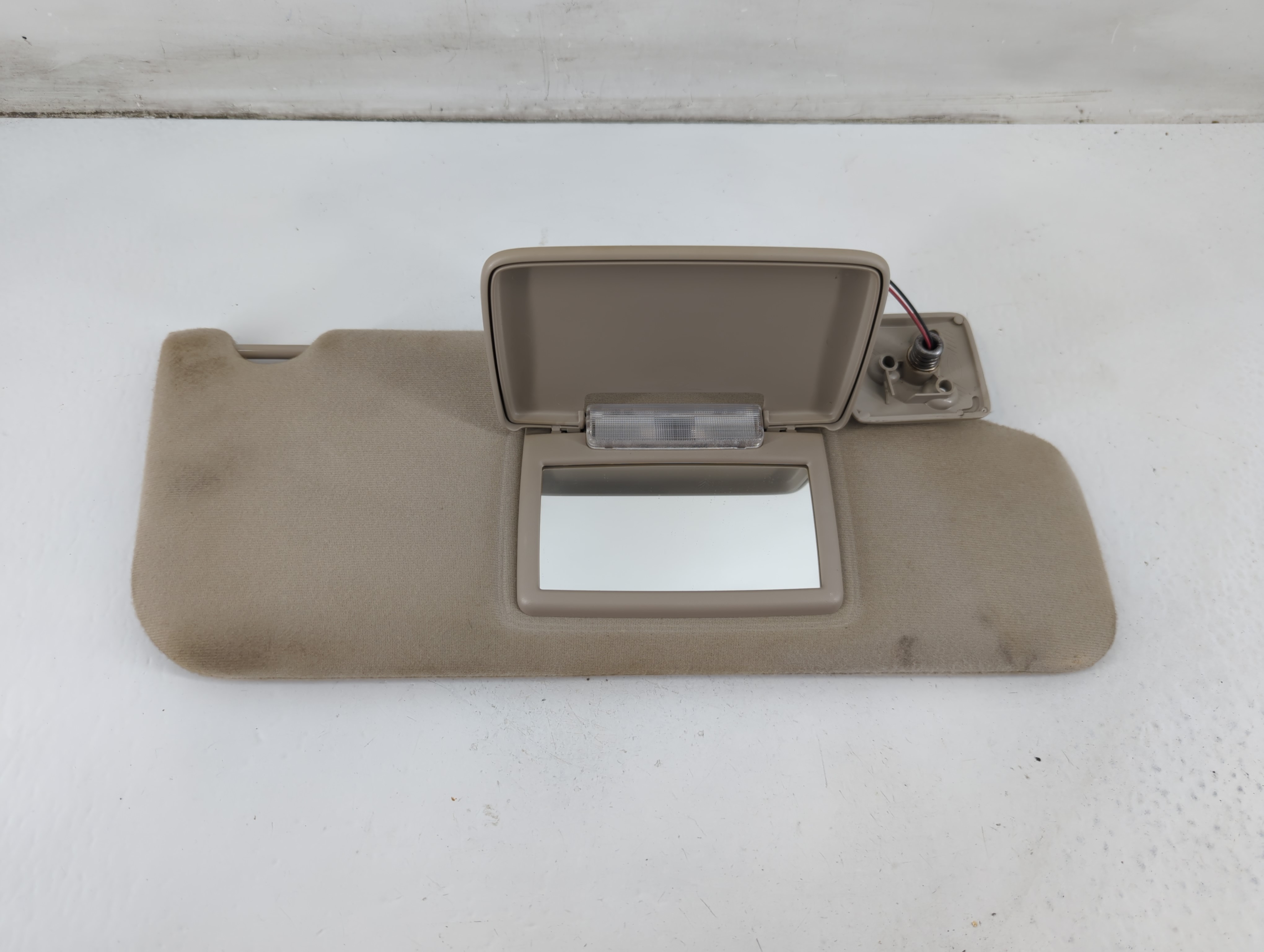 2007-2010 Ford Edge Passenger Sun Visor Mirror Right Sunvisor Tan 1095476 - Oemusedautoparts1.com