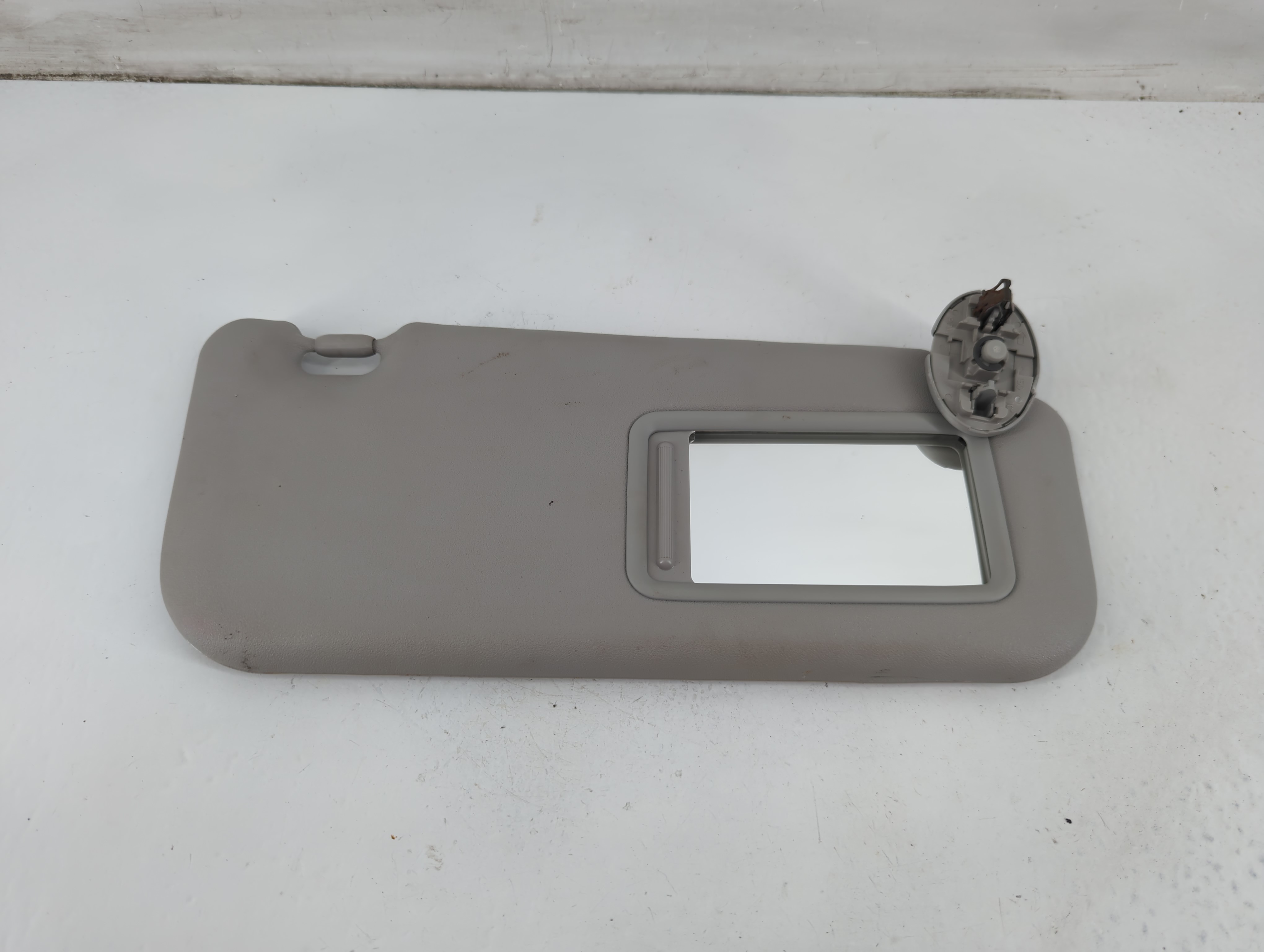 2009-2013 Toyota Corolla Passenger Sun Visor Mirror Right Sunvisor Gray 1095477 - Oemusedautoparts1.com