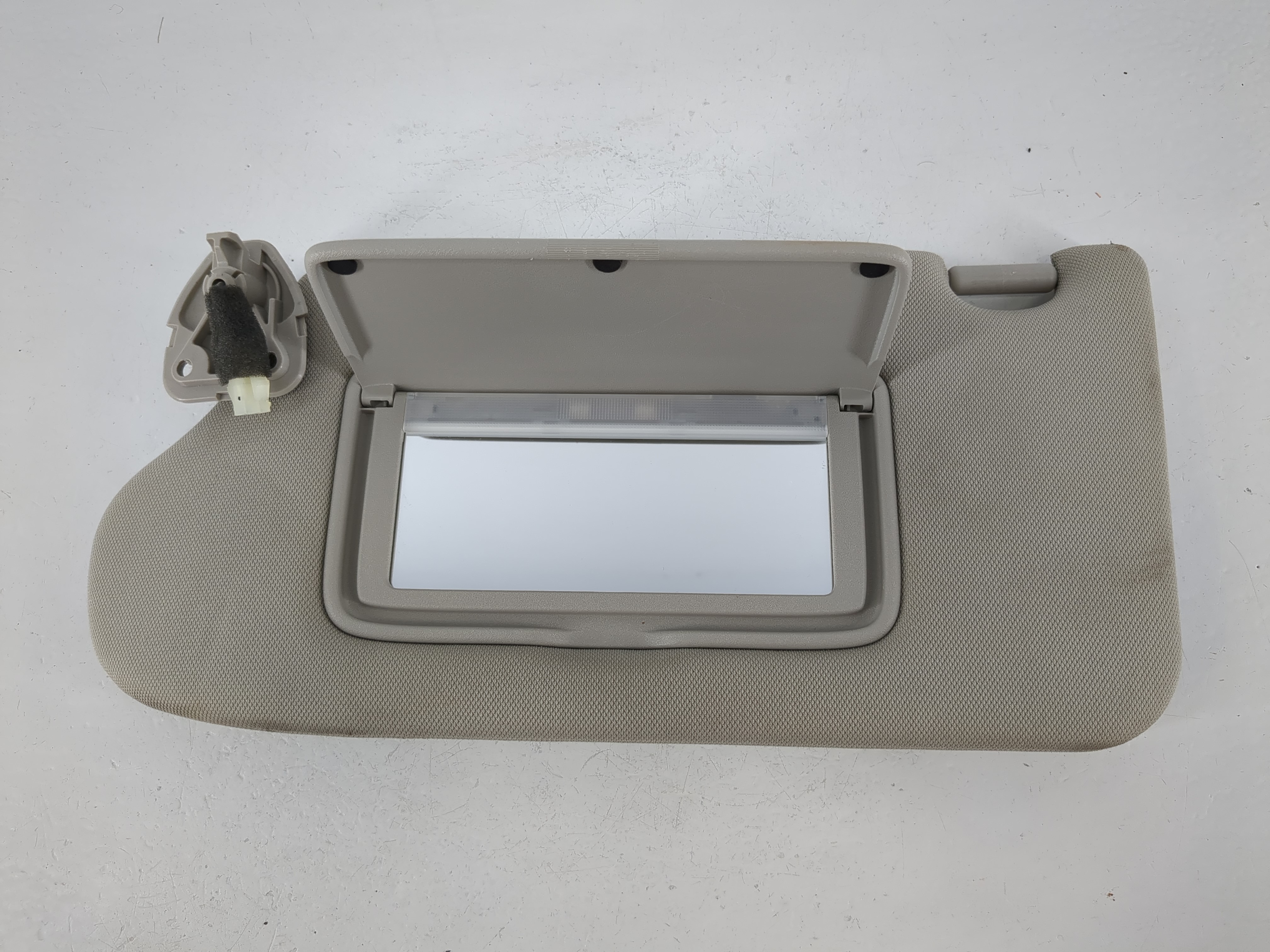 2018-2021 Nissan Maxima Driver Sun Visor Mirror Left Sunvisor Gray 1095490 - Oemusedautoparts1.com